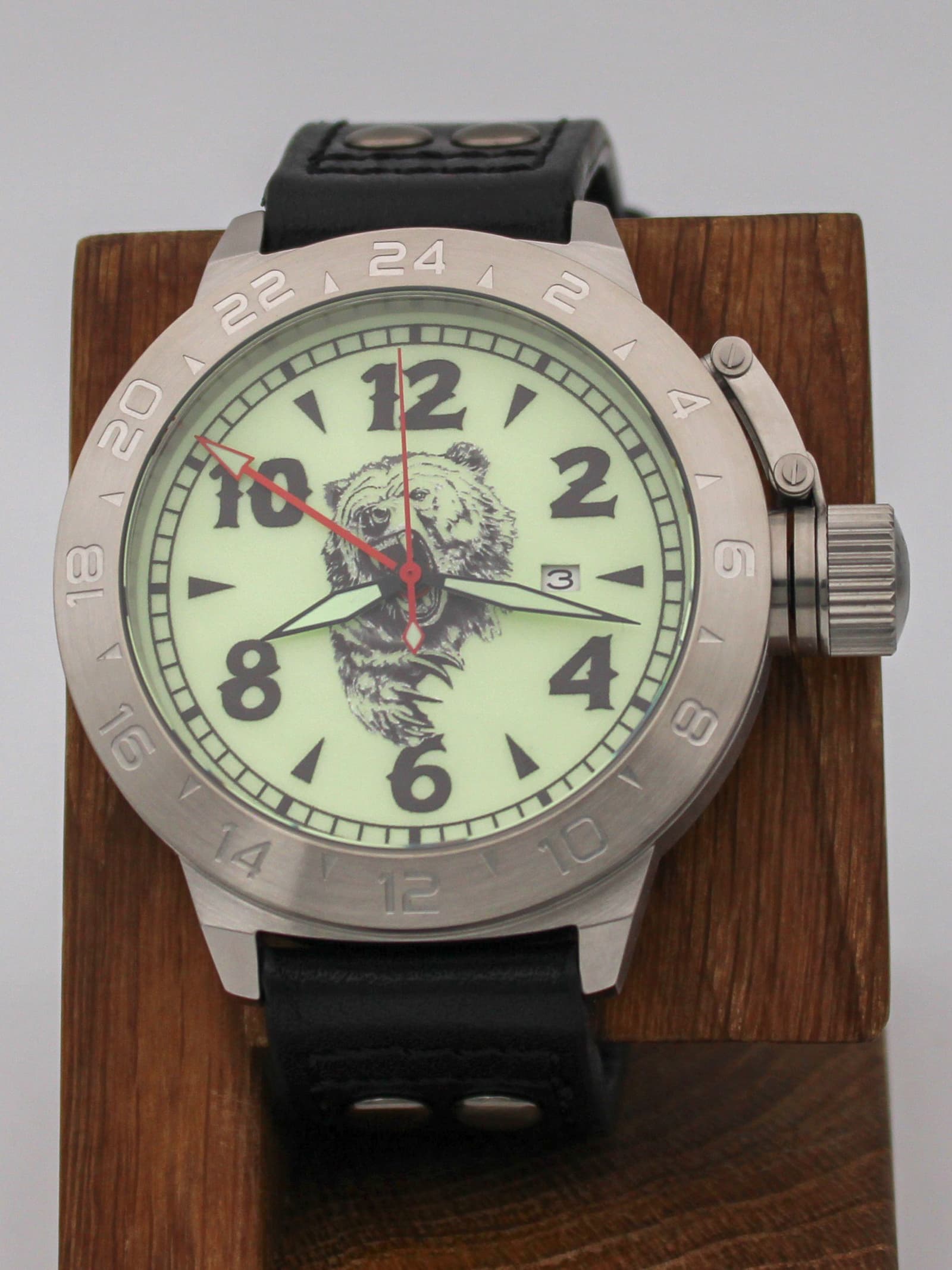 Часы Медведь механические с автоподзаводом (Seiko NH34A) 52.319.01