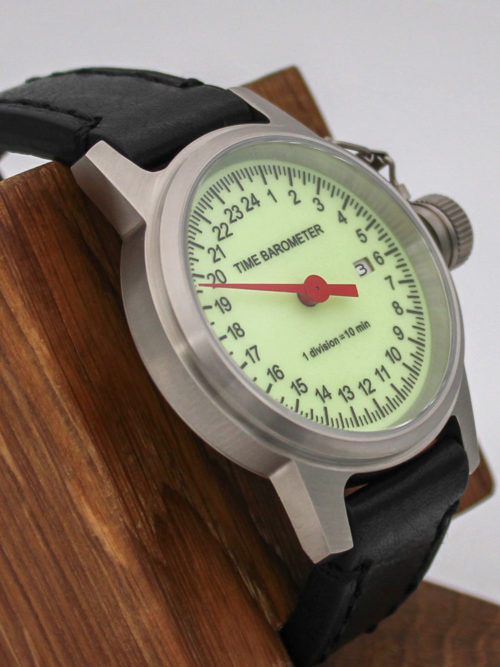 Часы Time Barometer однострелочные механические с автоподзаводом (Seiko NH34A) 45.600.01