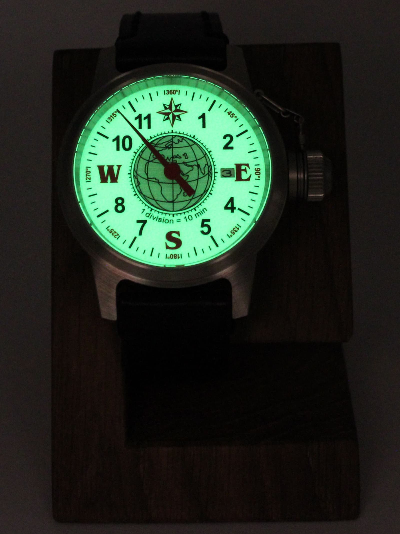 Часы Компас однострелочные механические с автоподзаводом (Seiko NH35A) 45.184.01