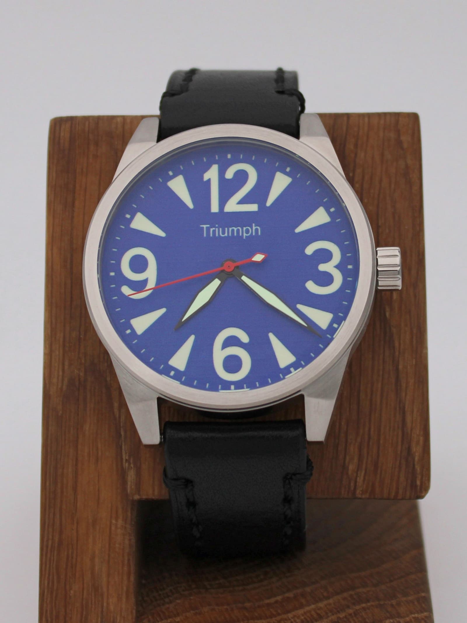 Часы Triumph механические (Ракета 2609) 21.290.01
