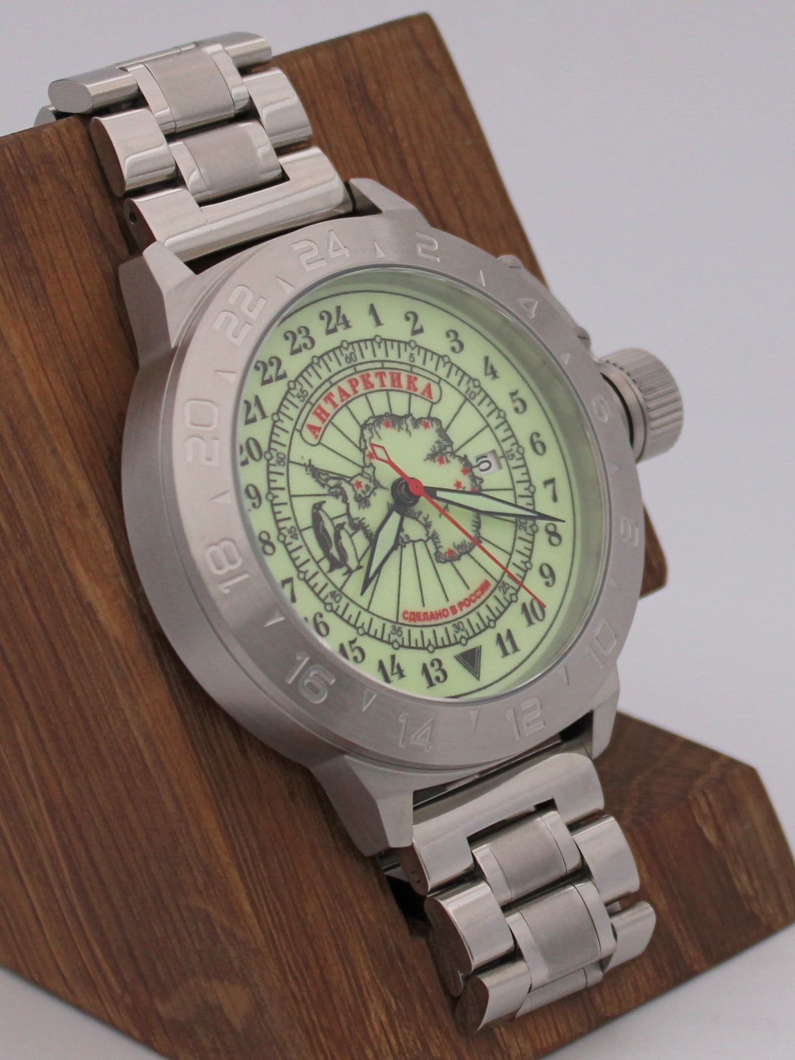 Часы Полярные / Антарктика кварцевые (Ronda 515.24H) Q52.140.2