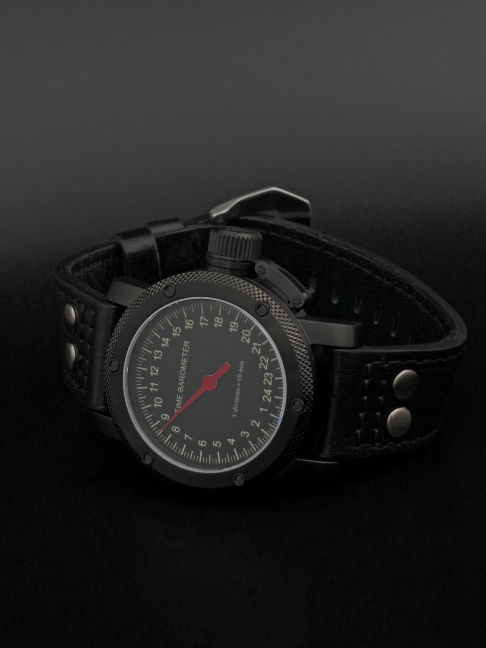 Часы Time Barometer однострелочные механические с автоподзаводом (Восток 2431) 101.601.01