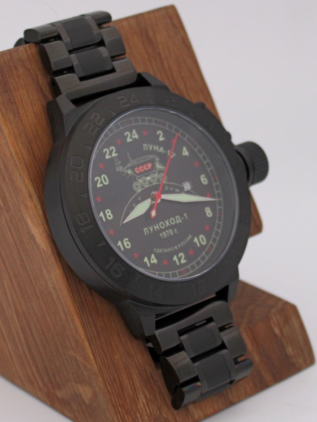 Часы "Луноход-1" кварцевые (Ronda 515.24H) Q152.406.1