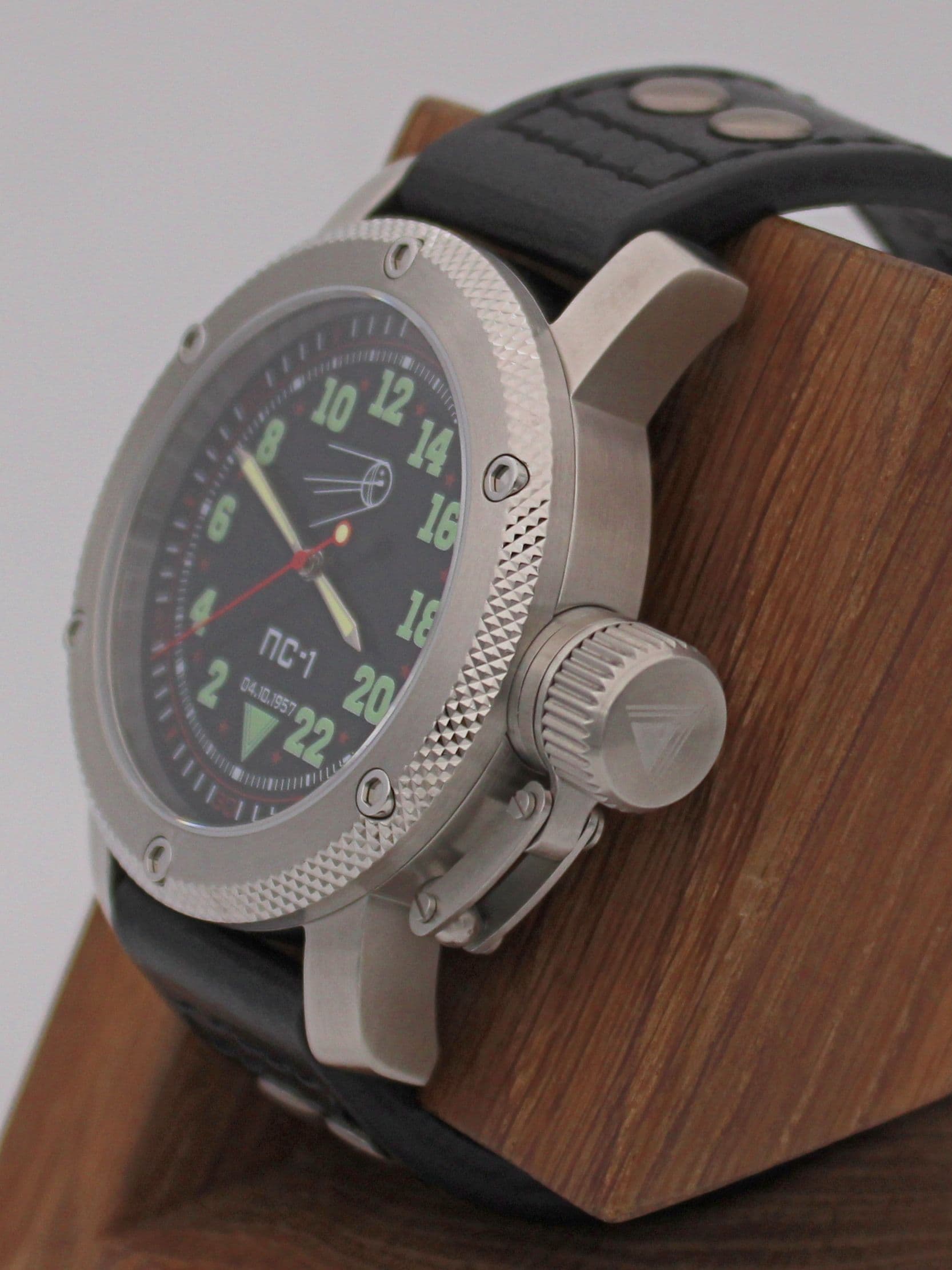 Часы "Простейший Спутник-1" механические с автоподзаводом (Восток 2431) 01.124.01