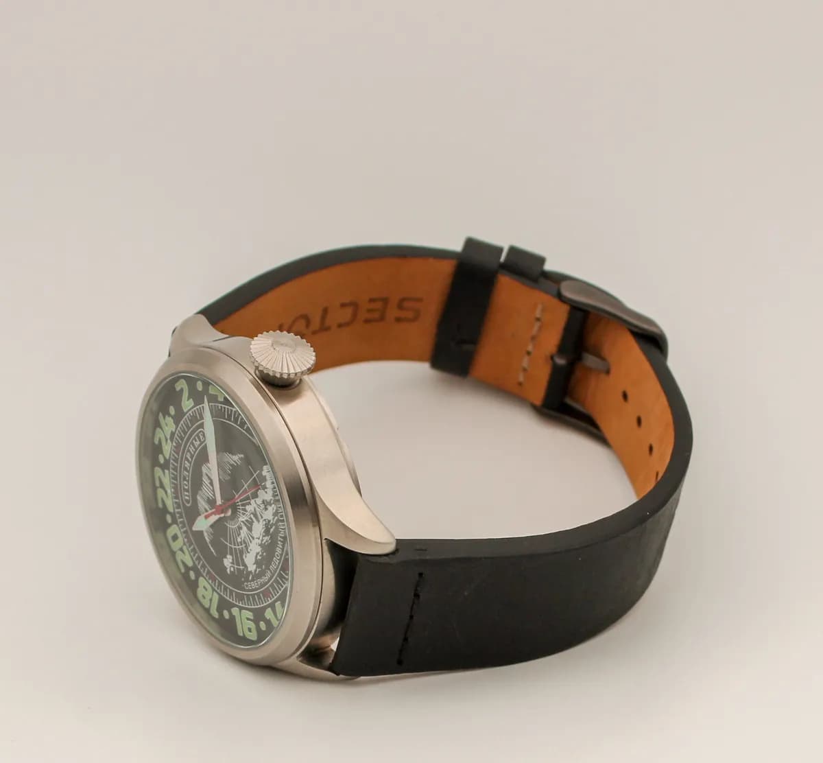 Часы Полярные "Северный Ледовитый океан" 11.228.01 механические, механизм Восток 2423 