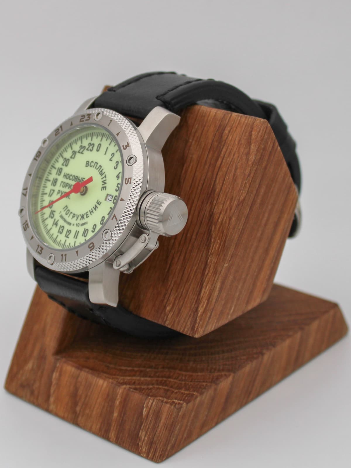 Часы Погружение / Всплытие однострелочные кварцевые (Ronda 515.24H) Q47.181.01