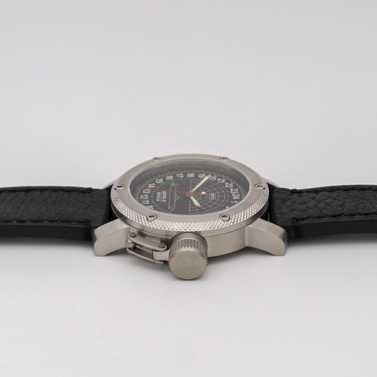 Часы 971 Щука-Б (Акула), механизм Восток 2415.01