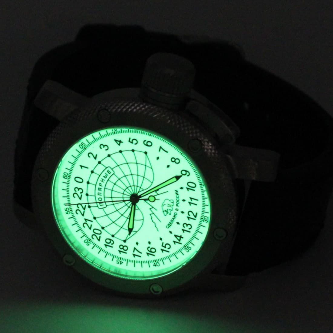 Часы Полярные (медведь) механизм Восток 2431.01