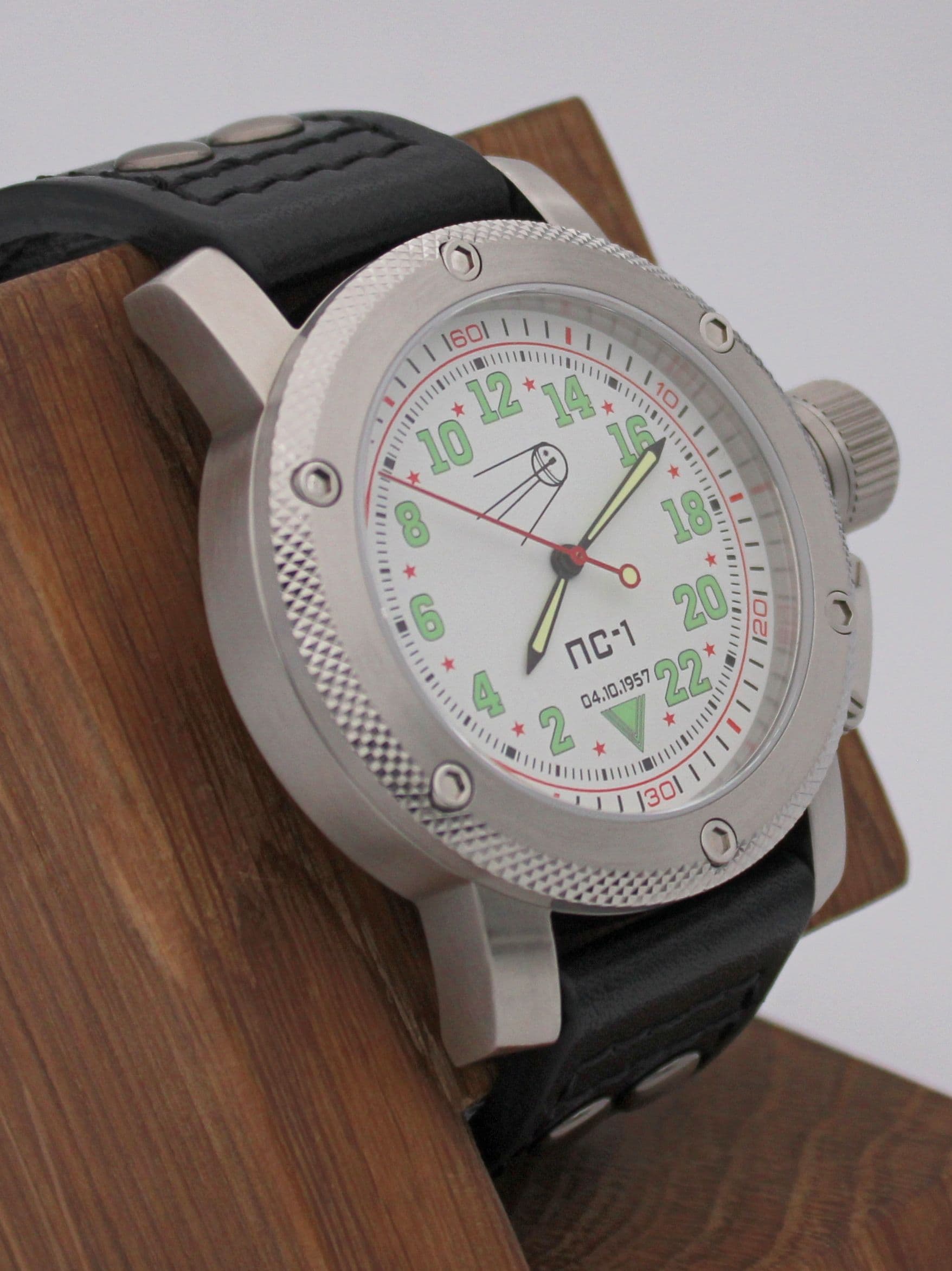 Часы "Простейший Спутник-1" механические с автоподзаводом (Восток 2431) 01.121.01