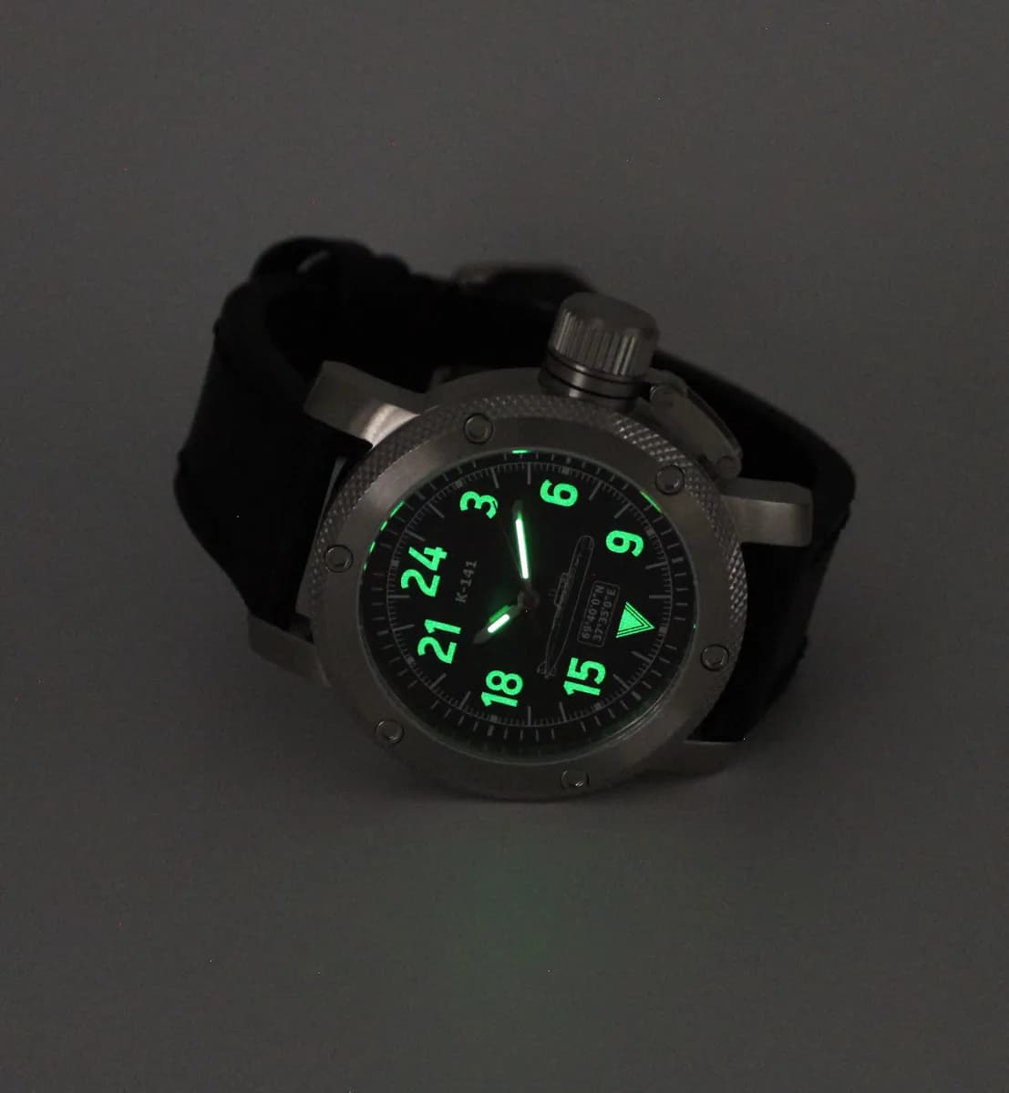 Часы К-141 Курск (Oscar-II) 1089.01 механические (сапфировое стекло) с автоподзаводом, механизм Восток 2431 