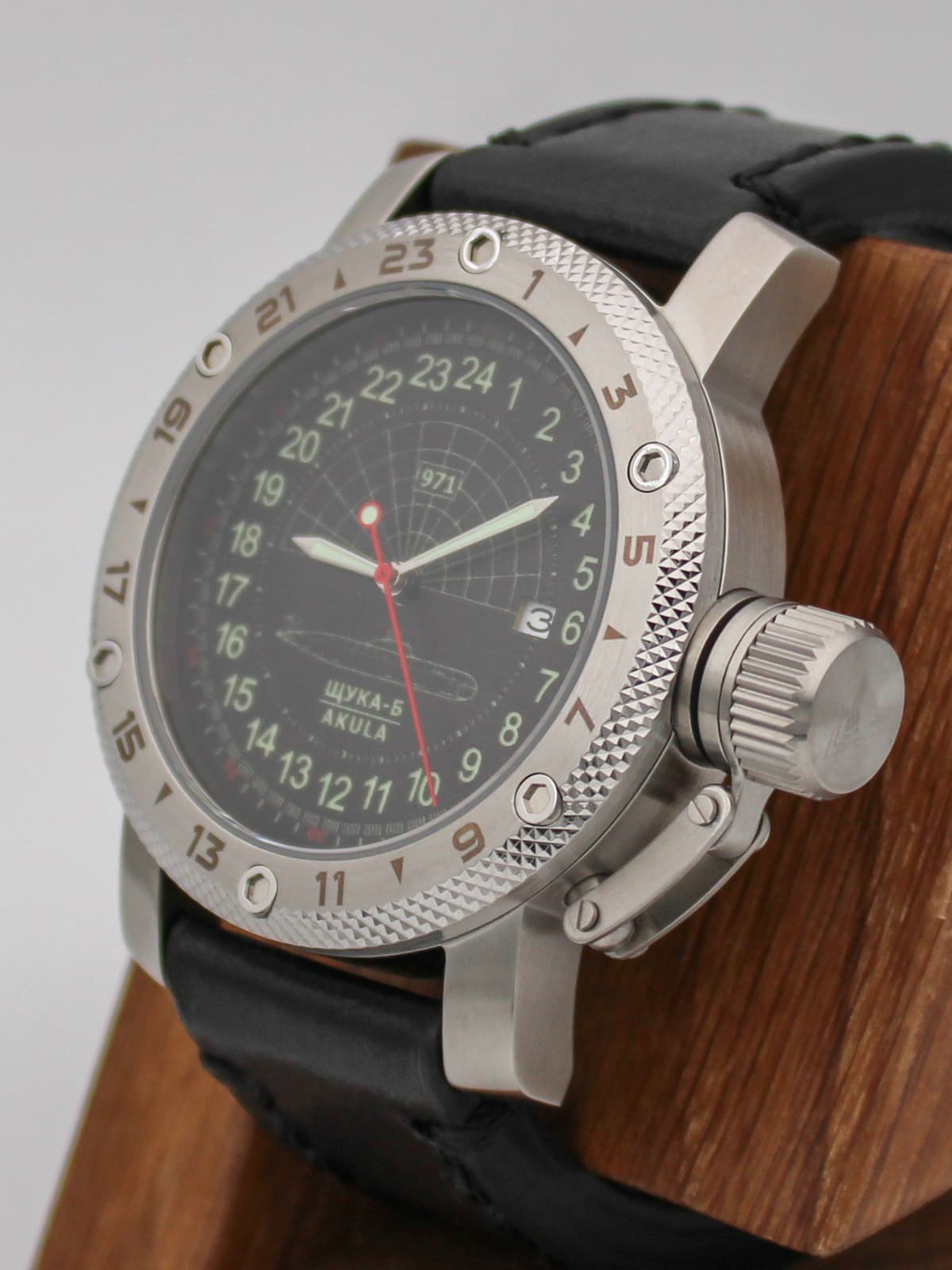 Часы 971 / Щука-Б (Akula) кварцевые (Ronda 515.24H) Q47.063.01