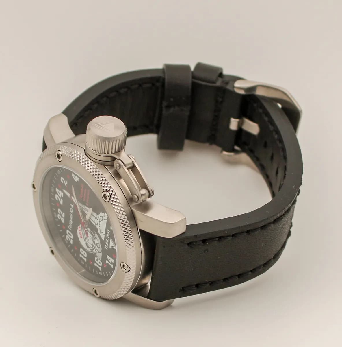 Часы наручные ’’Гагарин” механические 116.01 ,  механизм Ракета 2623 Н