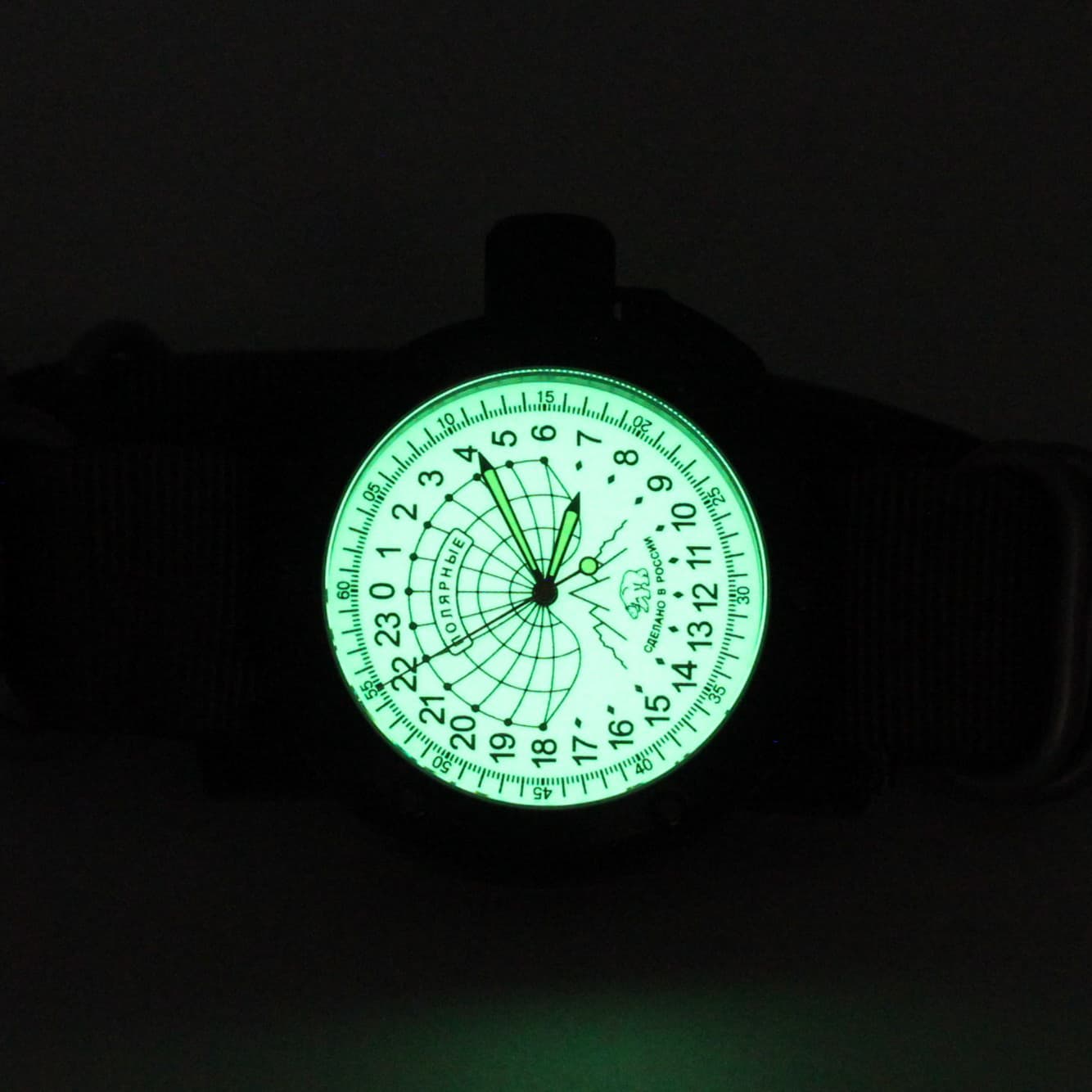 Часы Полярные (медведь) механизм Восток 2431.01