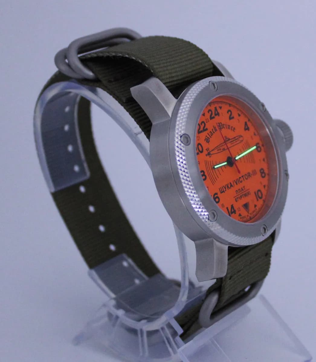 Часы наручные  671 / Щука (Black Prince) механические 067.21 механизм Ракета 2623 Н