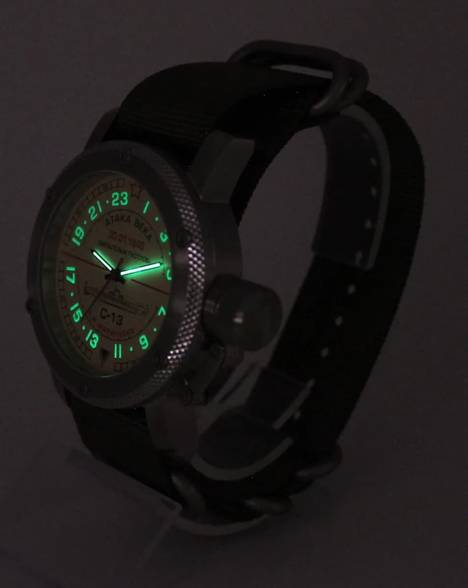 Часы наручные  С-13 "Атака века" механические 082.21, противоударные, механизм Ракета 2623Н