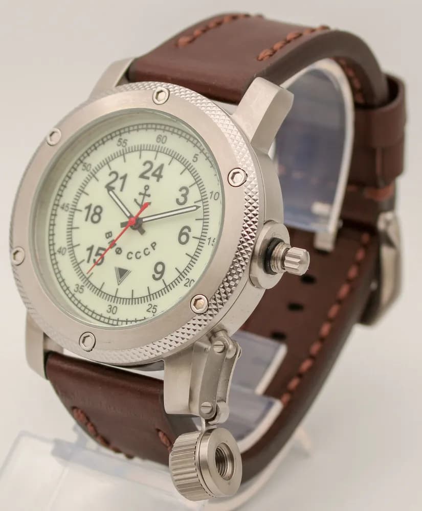 Часы ВМФ СССР механические 015.02 механизм Ракета 2623