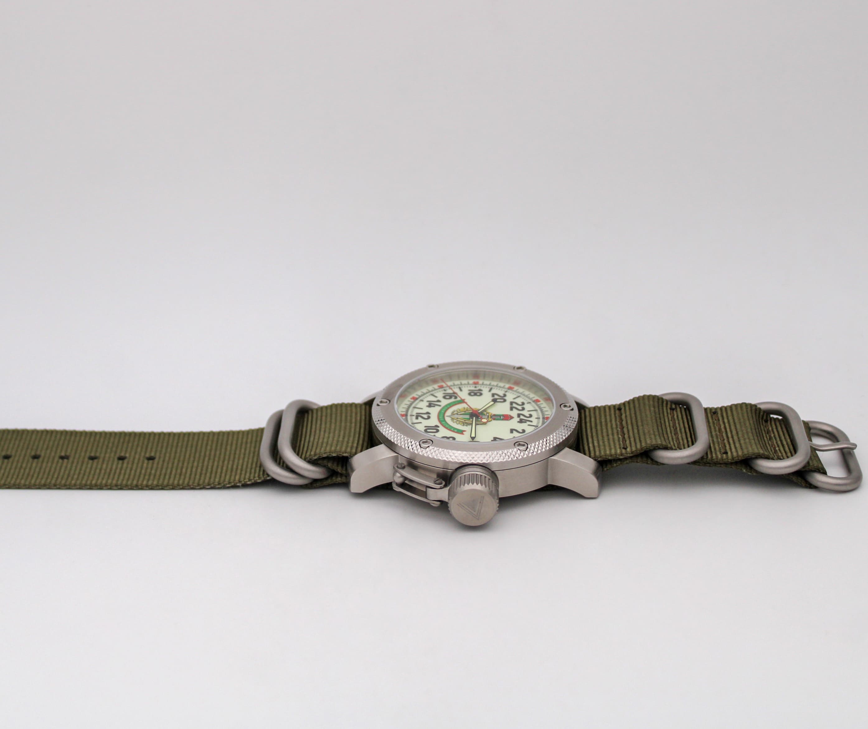 Часы Пограничные войска, механизм Восток 2431.01