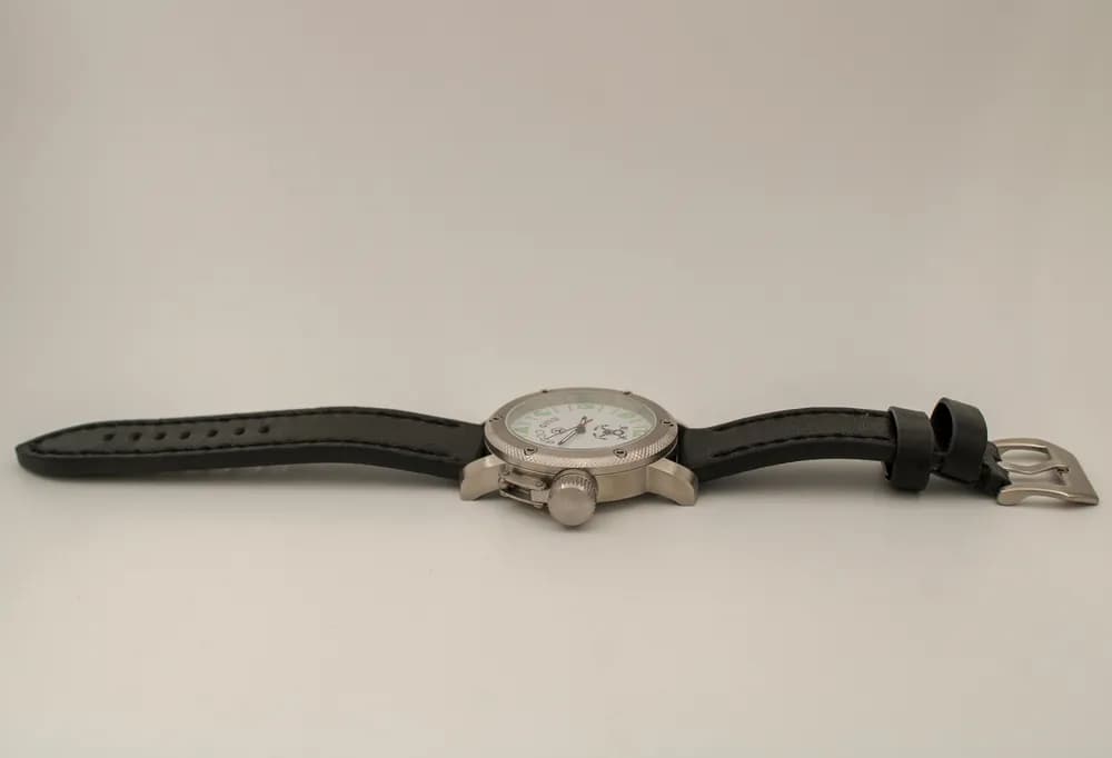 Часы ВМФ СССР механические 021.01 механизм Ракета 2623