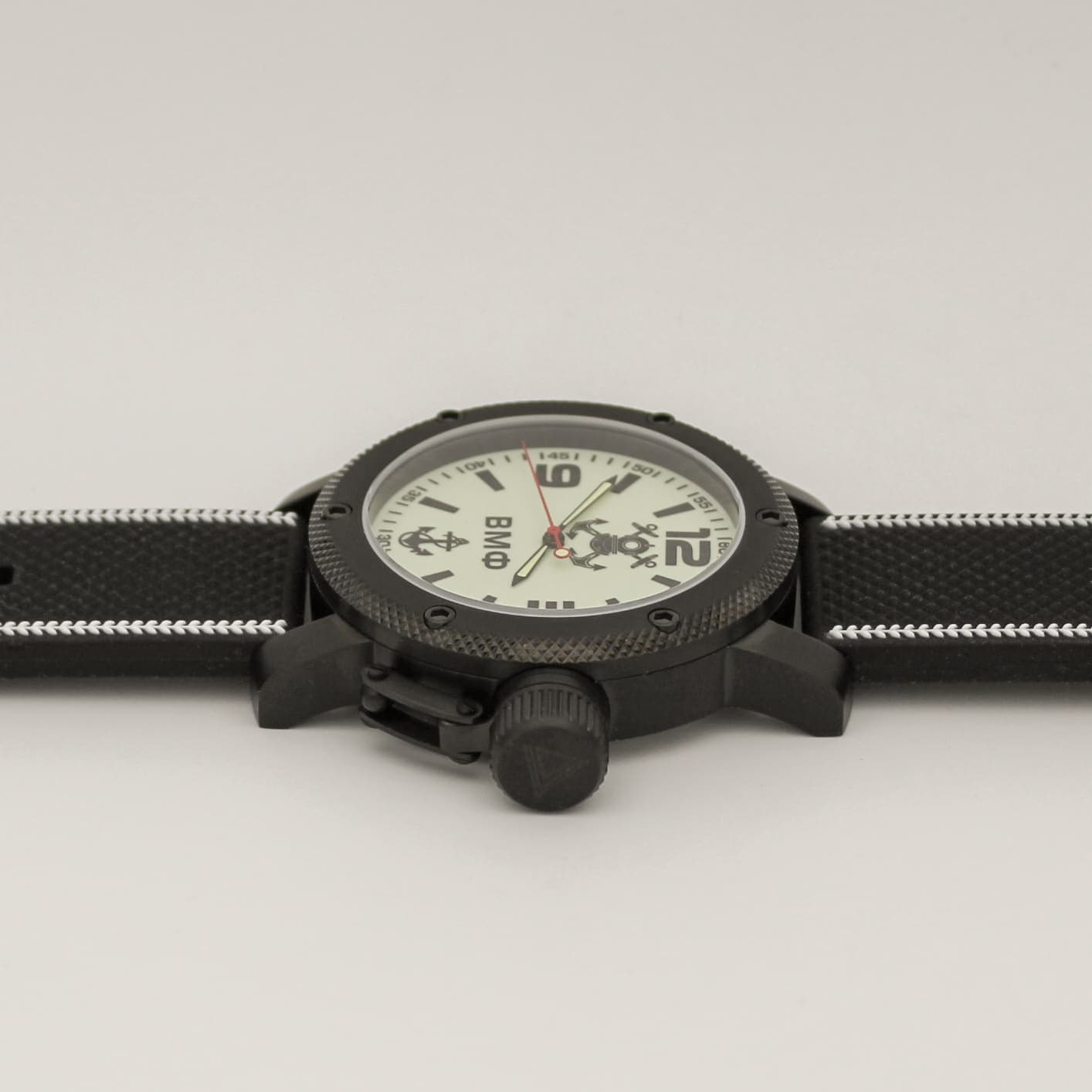 Часы ВМФ(с якорем) механизм Восток 2415.01