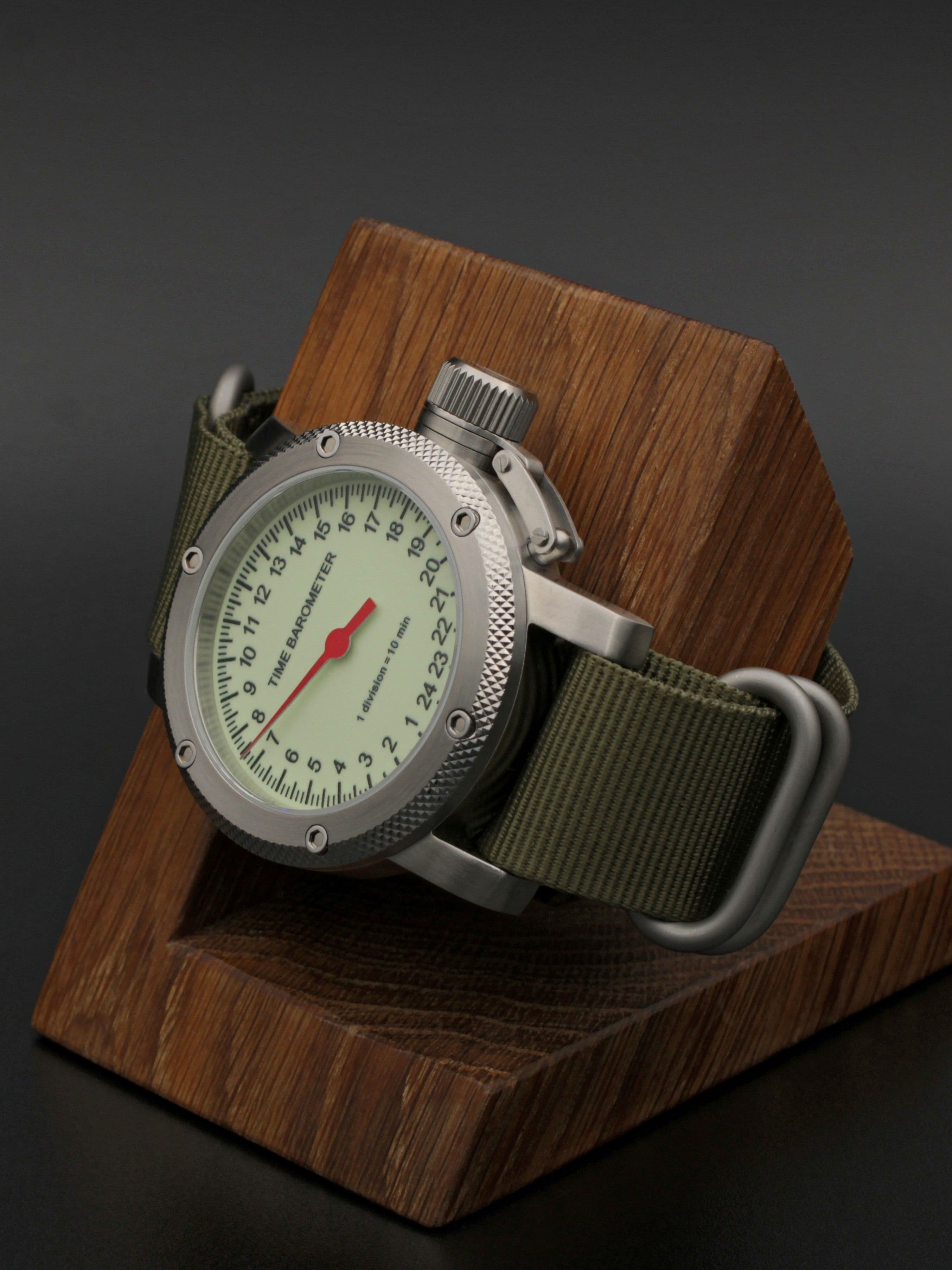 Часы Time Barometer однострелочные механические с автоподзаводом (Восток 2431) 01.600.21