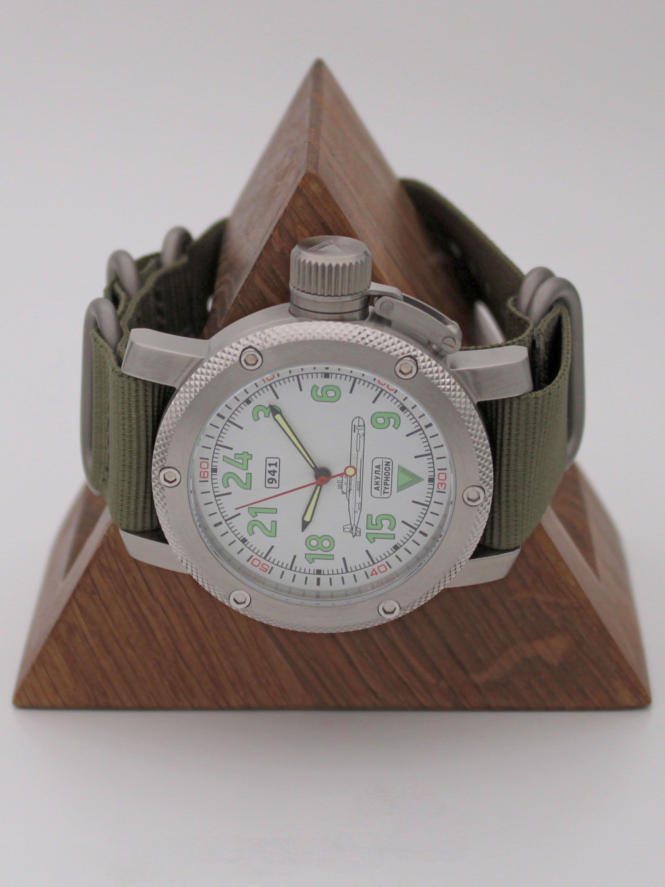 Часы 941 / Акула (Typhoon) механические с автоподзаводом (Восток 2431) 01.051.21