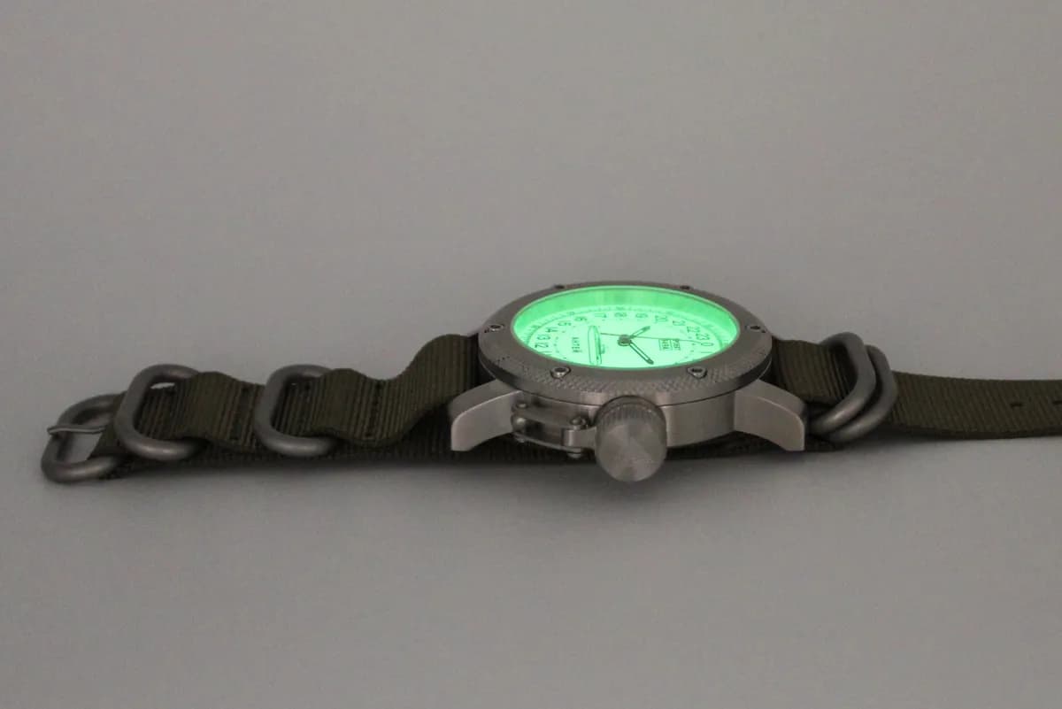 Часы наручные  949А / Антей (Oscar-II) механические 046.21,  механизм Ракета 2623 Н, противоударные.