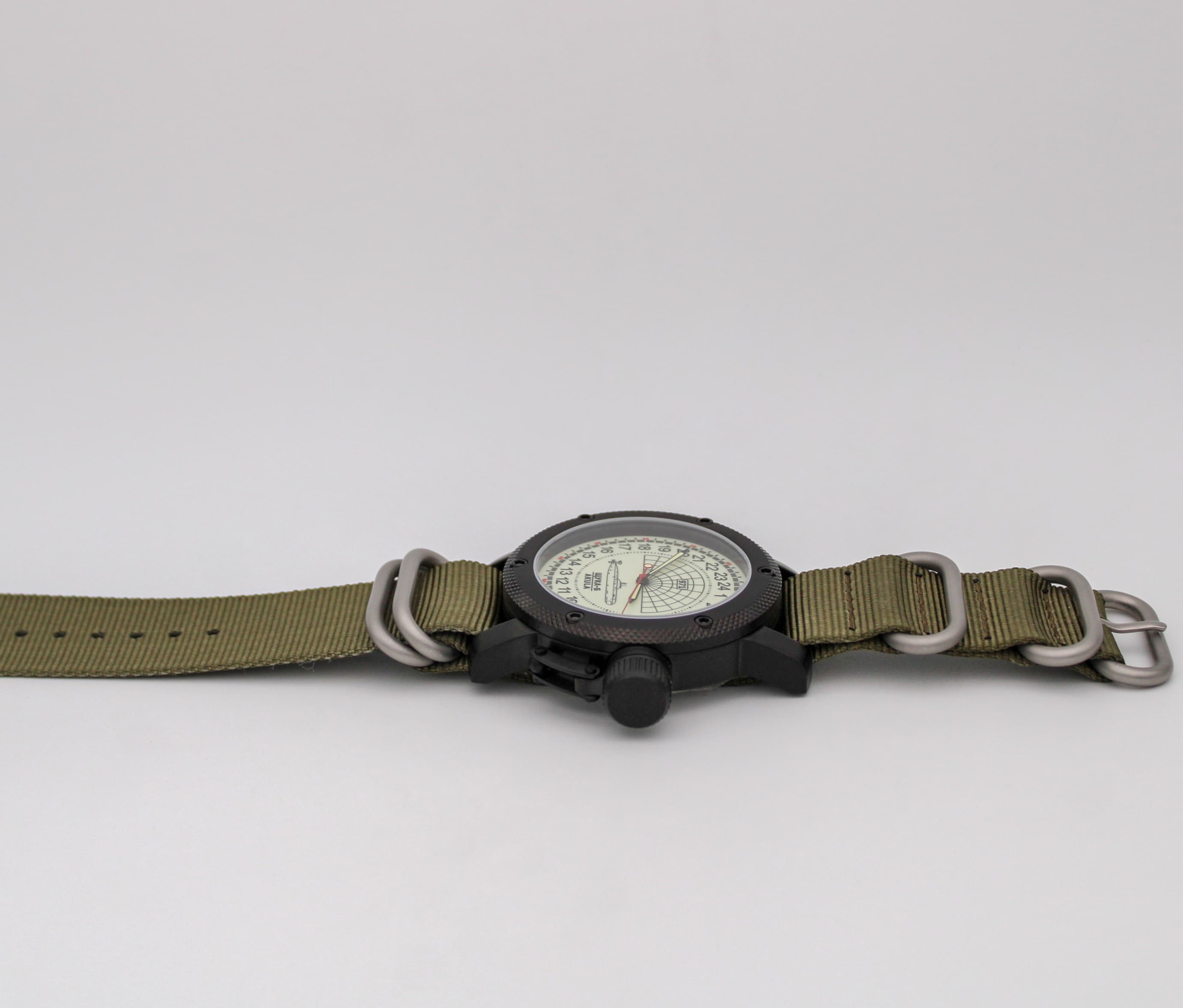 Часы 971 Щука-Б (Акула), механизм Восток 2415.01