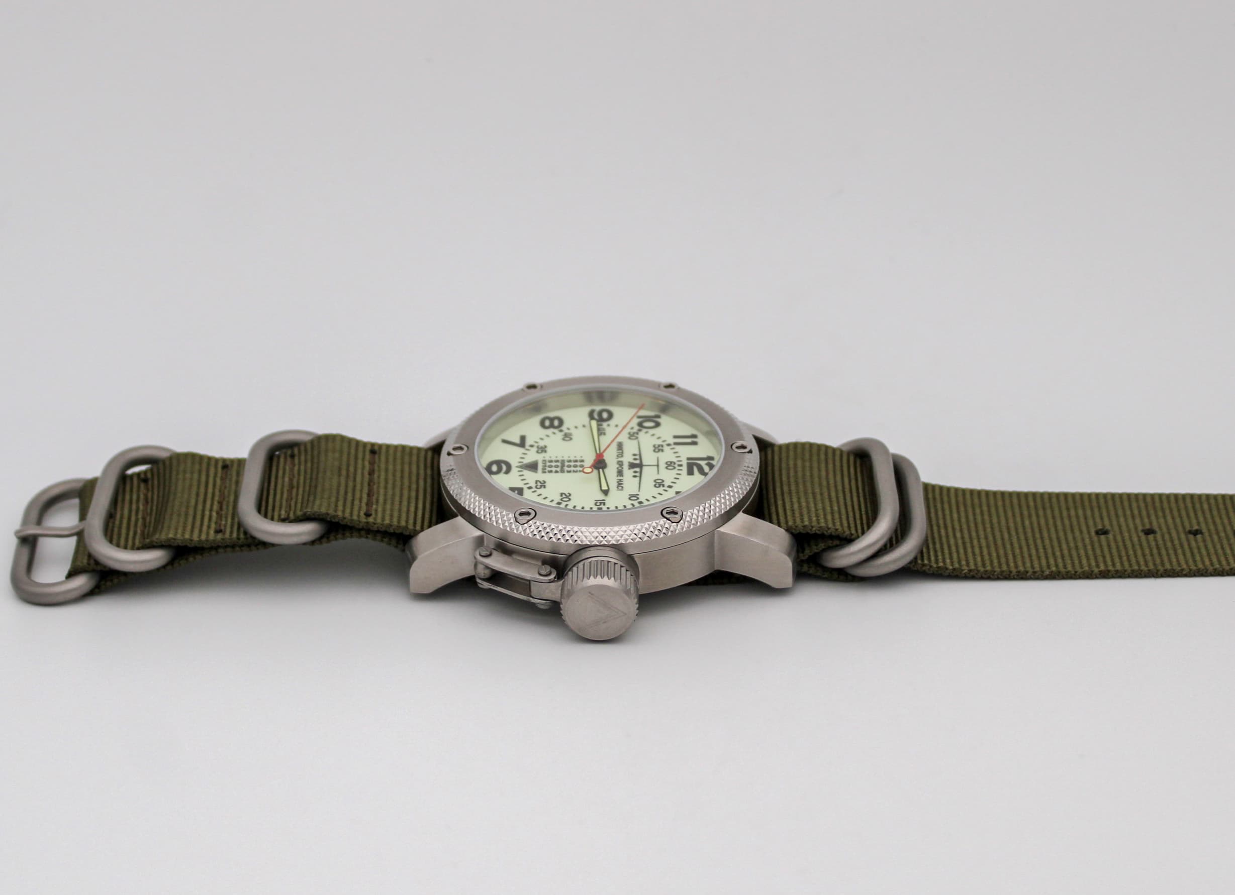 Часы  ВДВ ИЛ-76 механические,  механизм Ракета 2609 НА, противоударные.