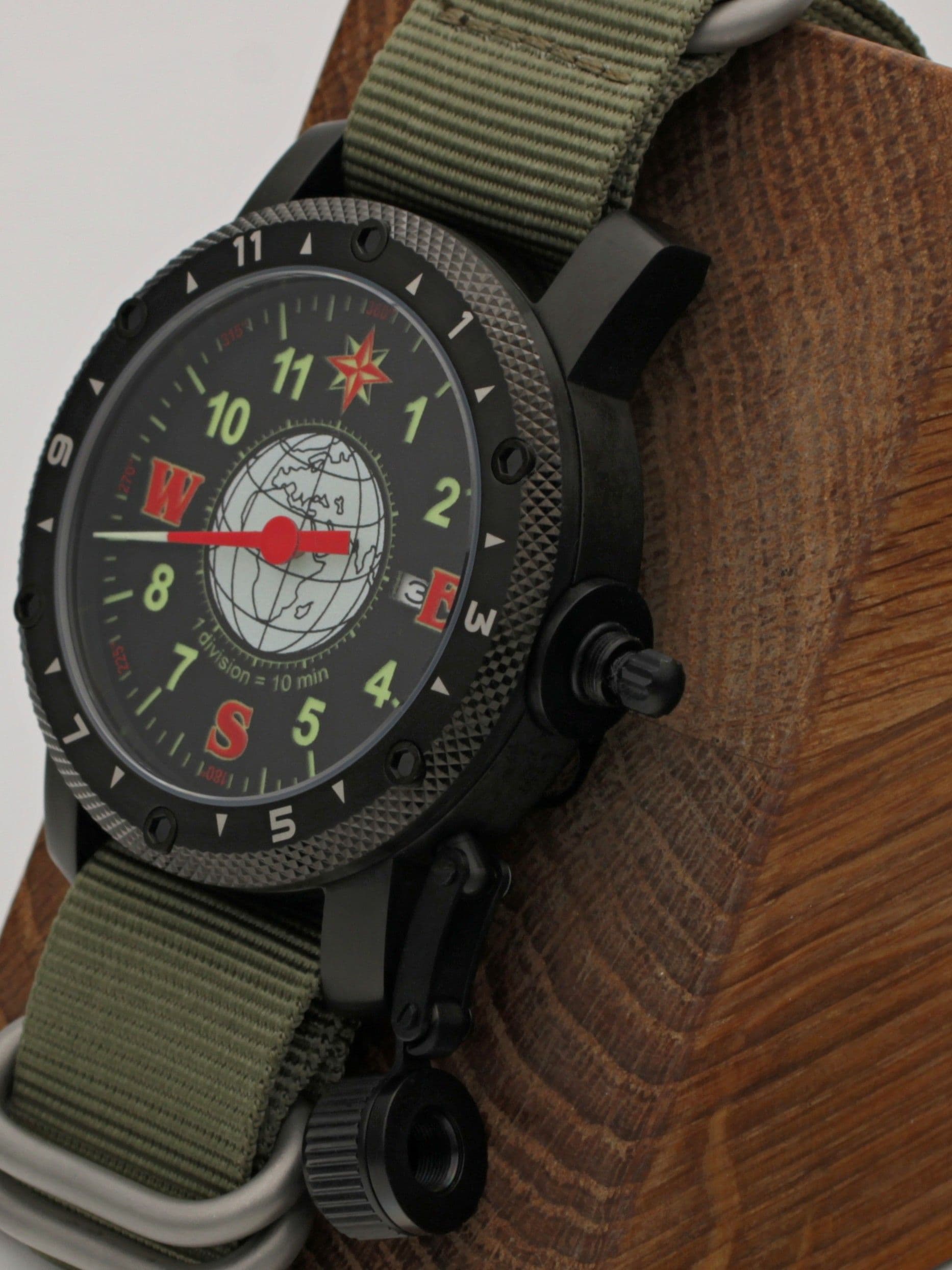 Часы Компас однострелочные механические с автоподзаводом (Seiko NH35A) 147.185.21