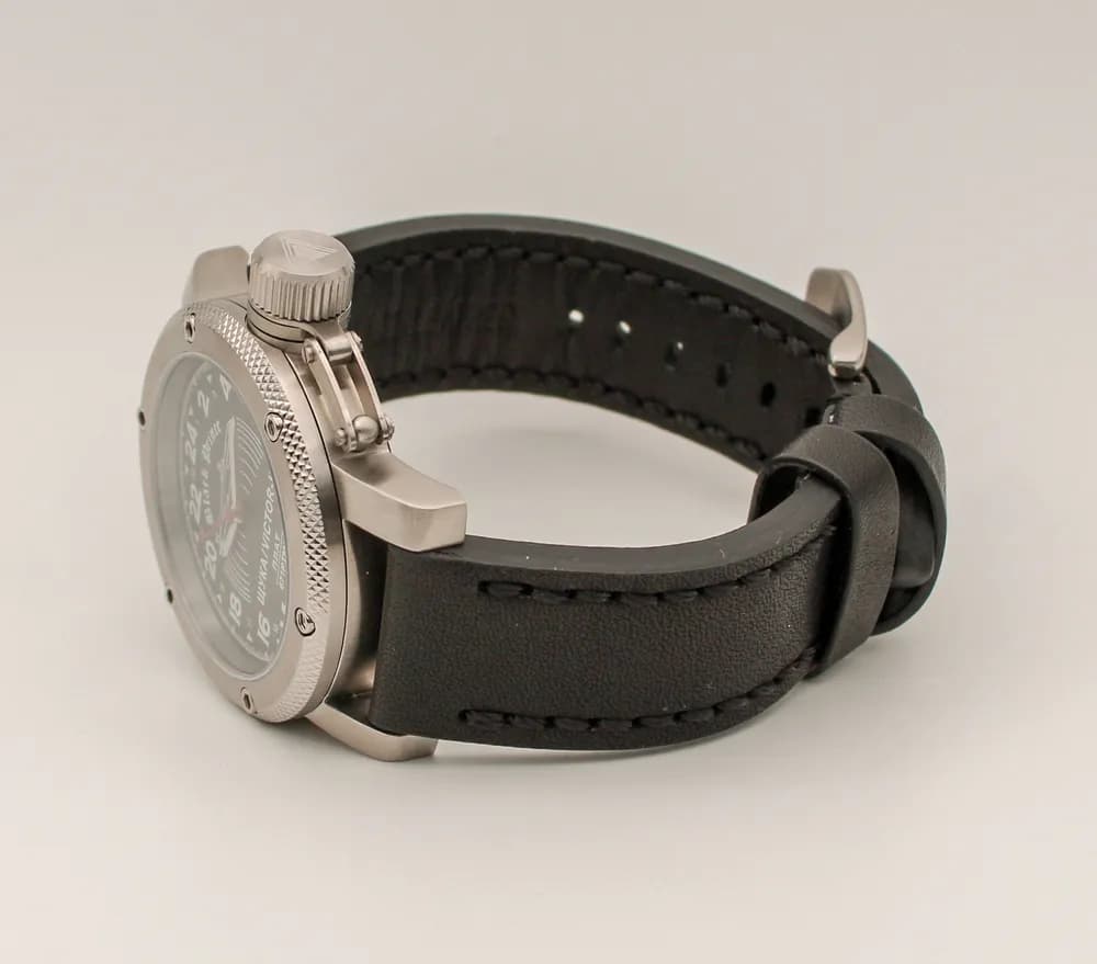 Часы 671 / Щука (Black Prince)  068.01 механические,  механизм Ракета 2623