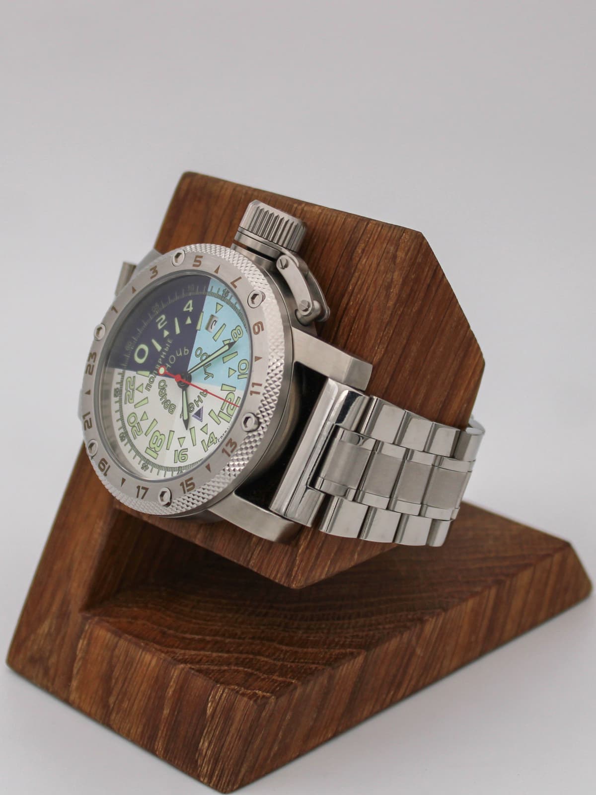 Часы Полярные кварцевые (Ronda 515.24H) Q47.204.2