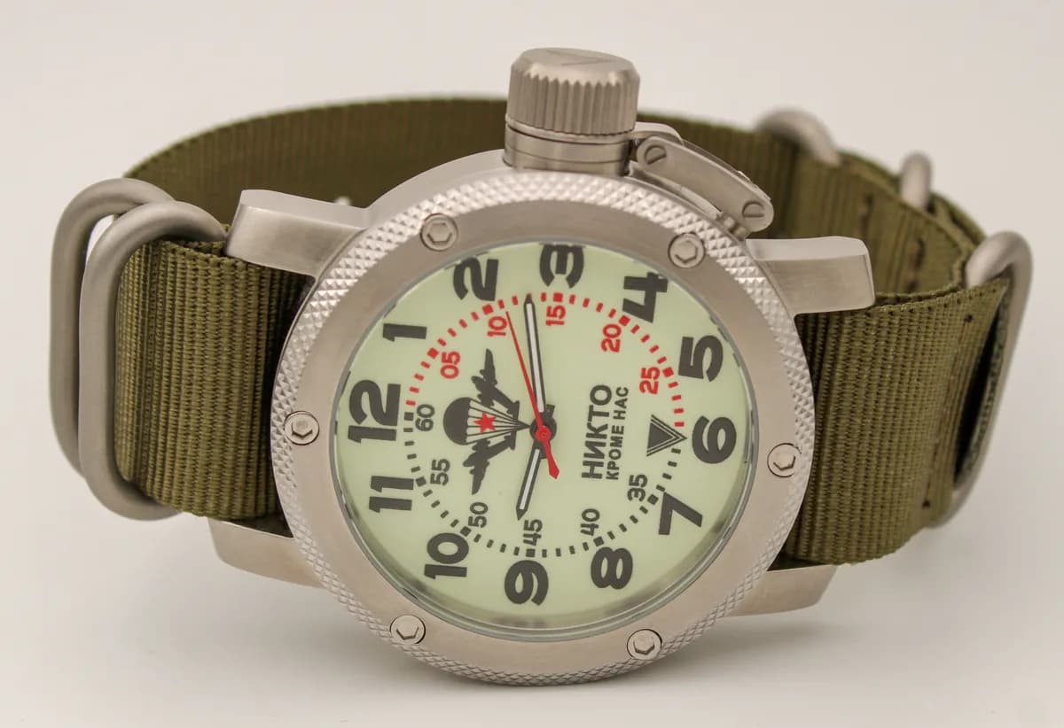 Часы наручные  ВДВ 1002.21 механические (сапфировое стекло), с автоподзаводом,  механизм Восток 2415, противоударные.