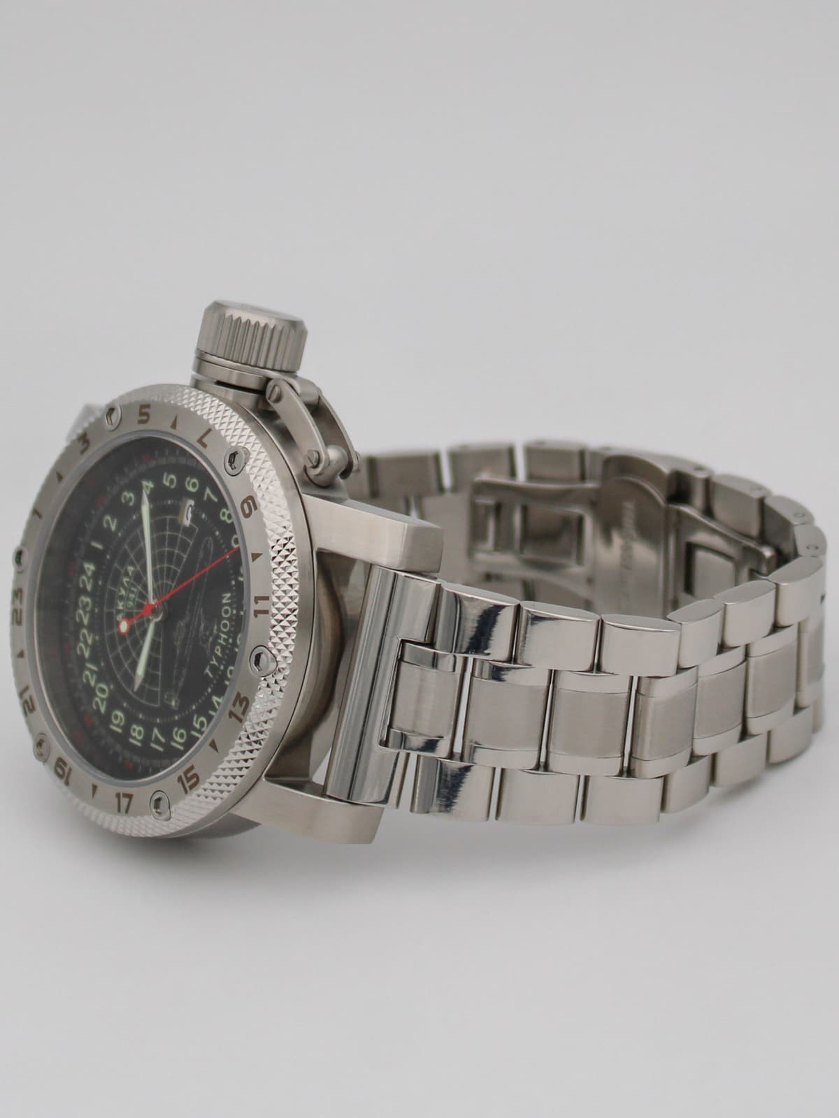 Часы 941 / Акула (Typhoon) кварцевые (Ronda 515.24H) Q47.145.2