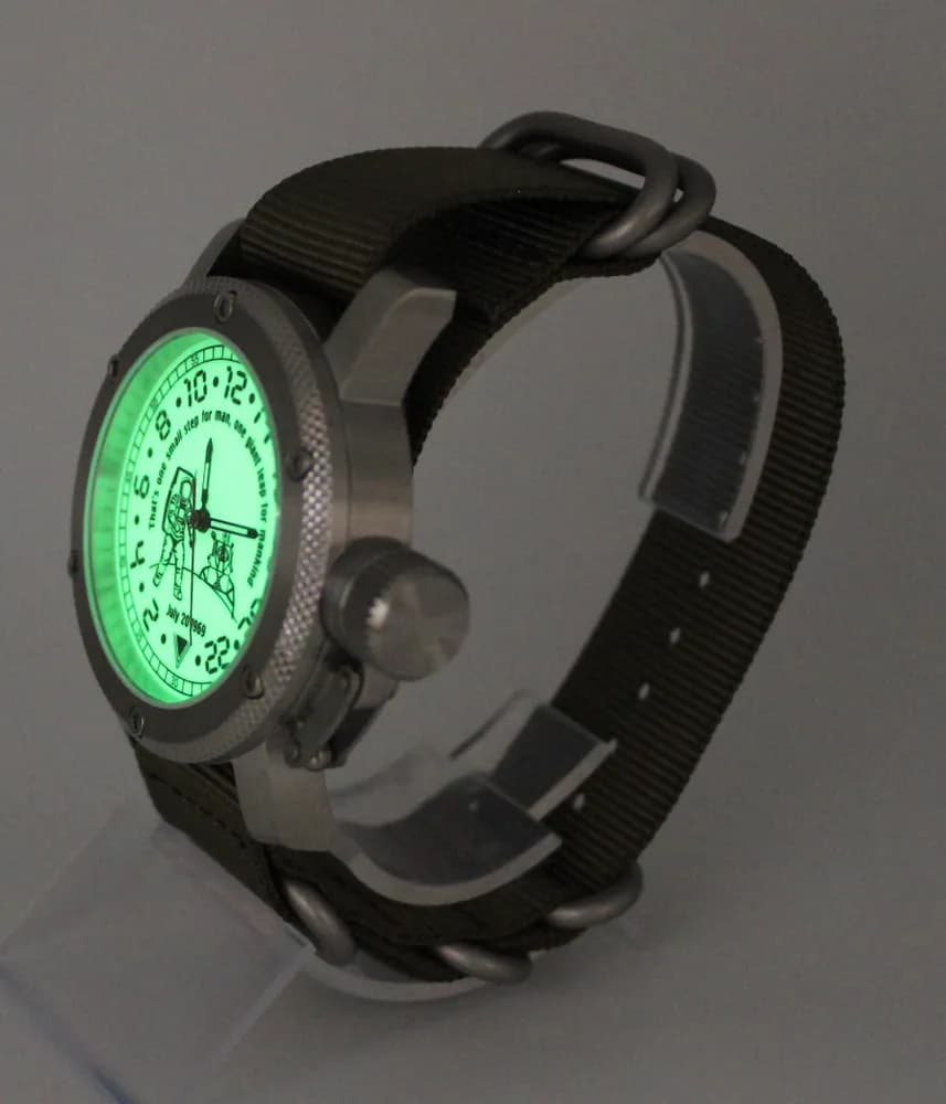 Часы Высадка на Луне 1126.21 механические с автоподзаводом (сапфировое стекло), механизм Восток 2431 