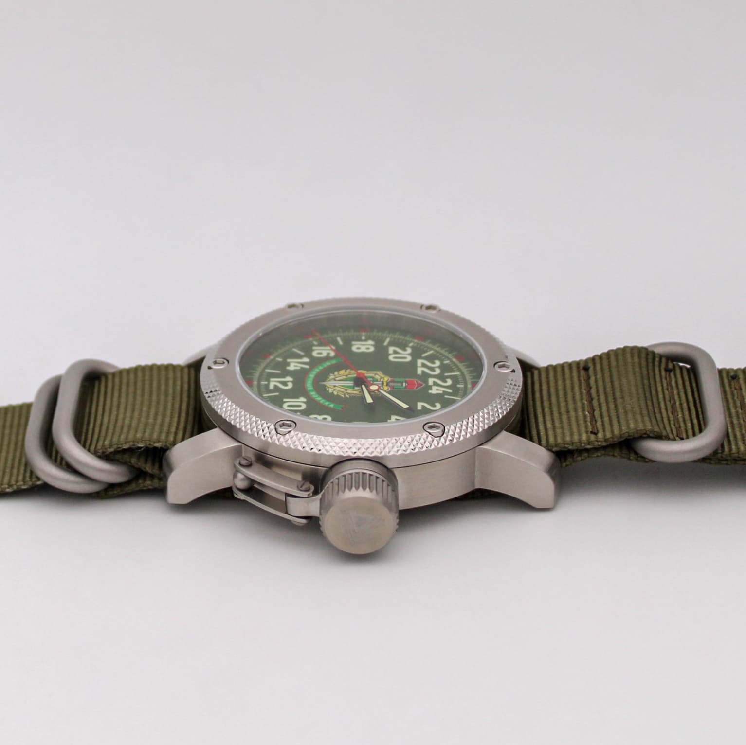 Часы Пограничные войска, механизм Восток 2431.01