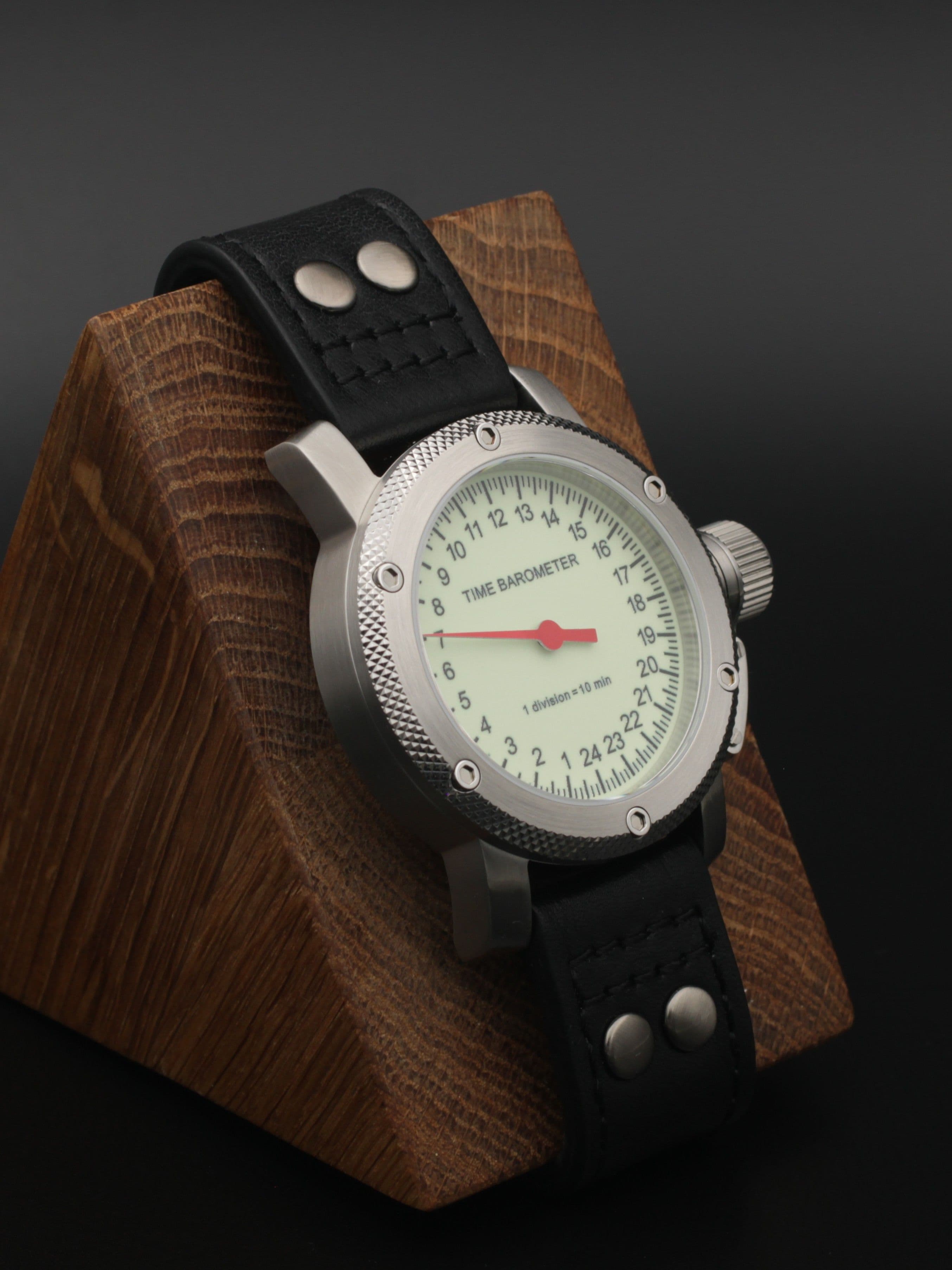 Часы Time Barometer однострелочные механические с автоподзаводом (Восток 2431) 01.600.01