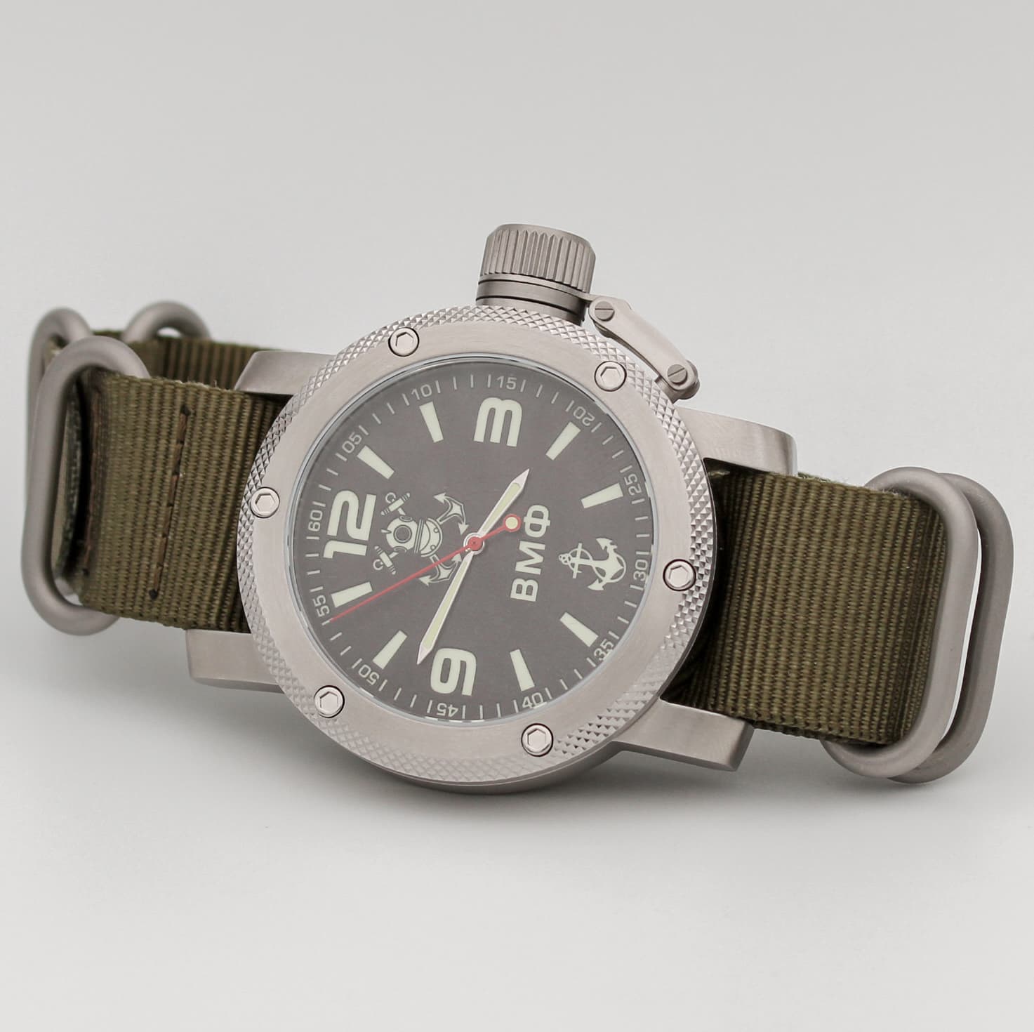 Часы ВМФ(с якорем) механизм Восток 2415.01