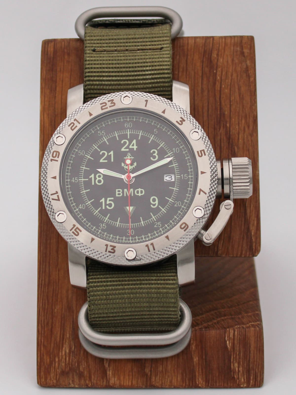 Часы ВМФ кварцевые (Ronda 515.24H) Q47.060.21