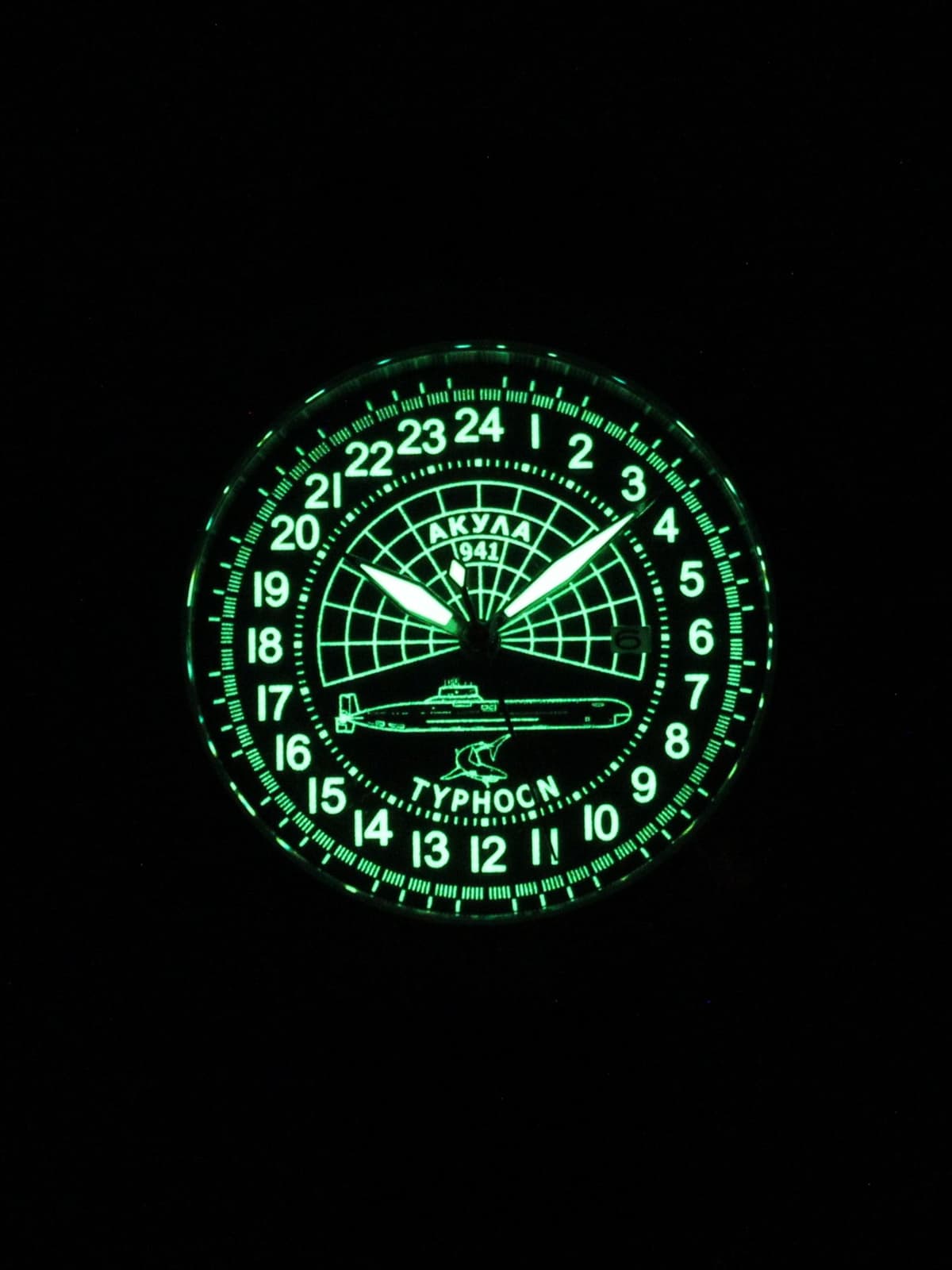 Часы 941 / Акула (Typhoon) кварцевые (Ronda 515.24H) Q52.145.01