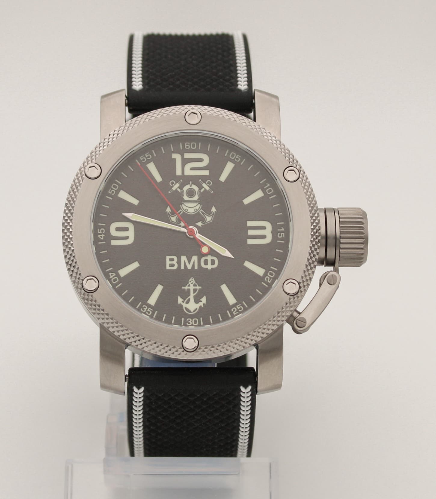 Часы ВМФ(с якорем) механизм Восток 2415.01