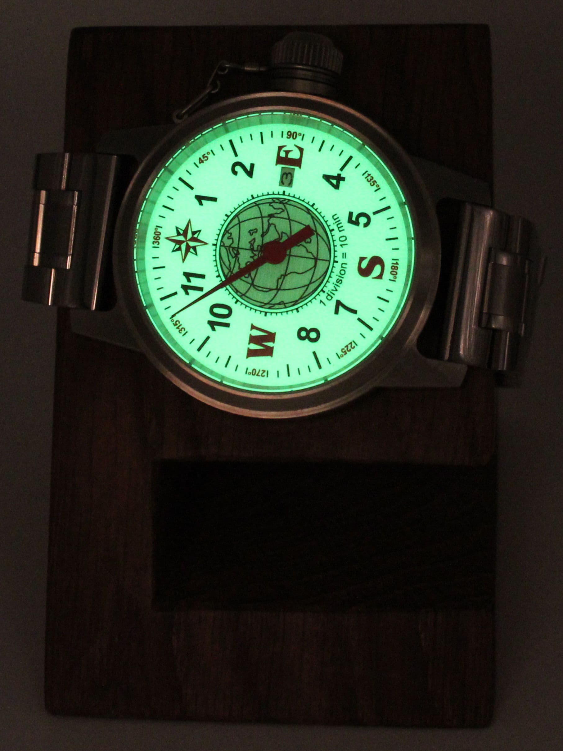 Часы Компас однострелочные механические с автоподзаводом (Seiko NH35A) 45.184.2