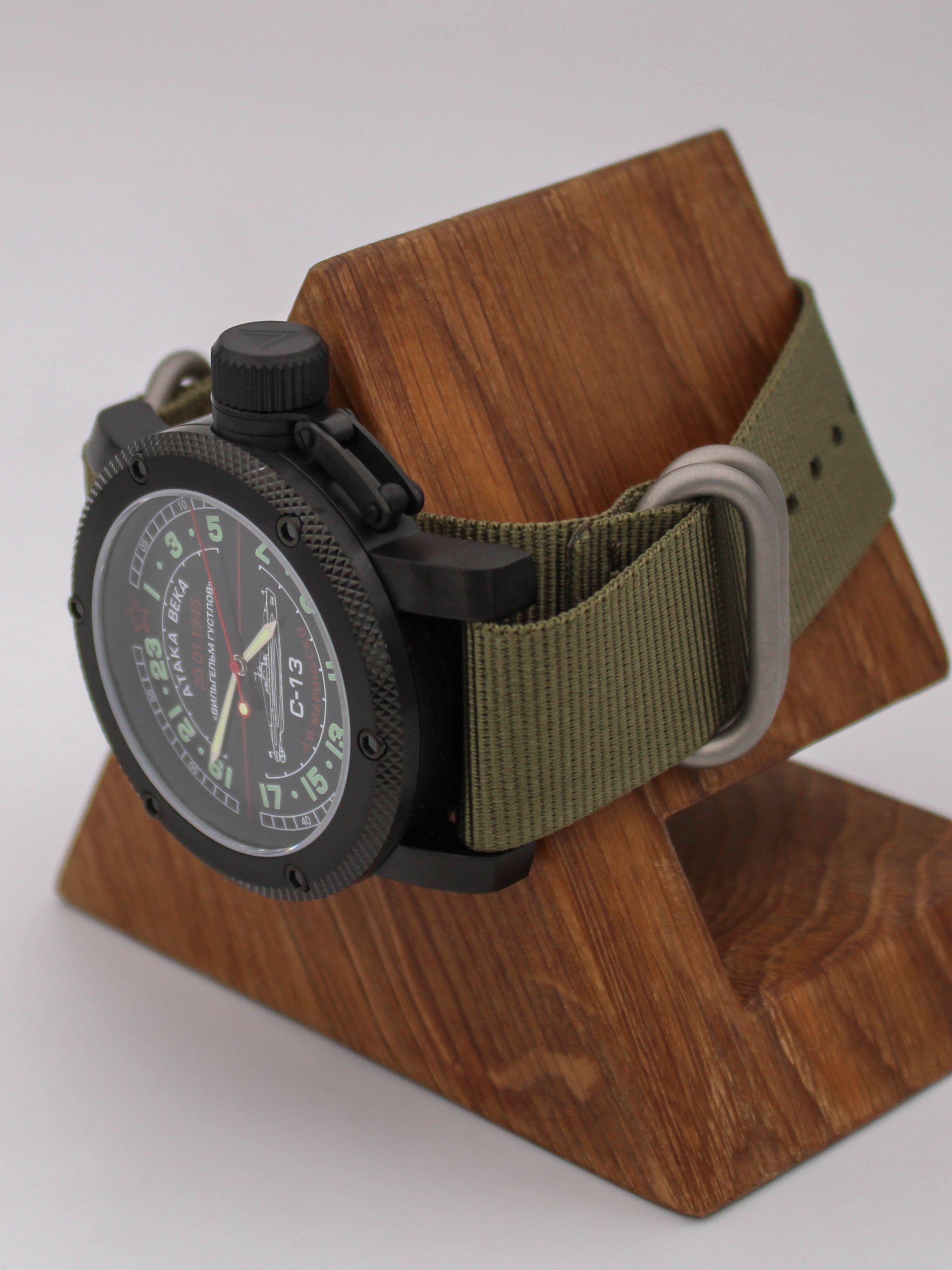 Часы С-13 "Атака века" механические с автоподзаводом (Восток 2431) 101.084.21