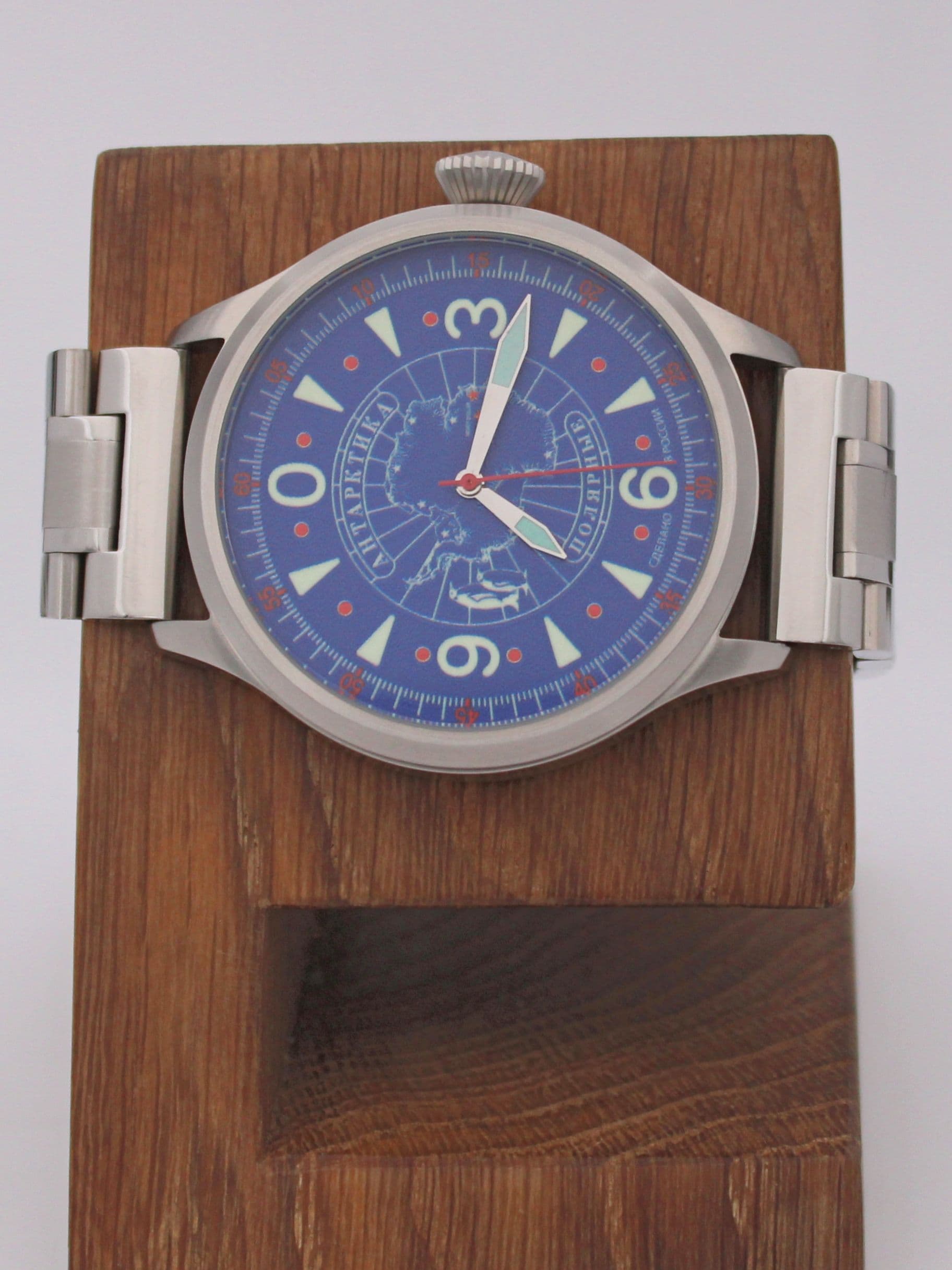 Часы Полярные "Антарктика" механические (Восток 2409) 11.532.2