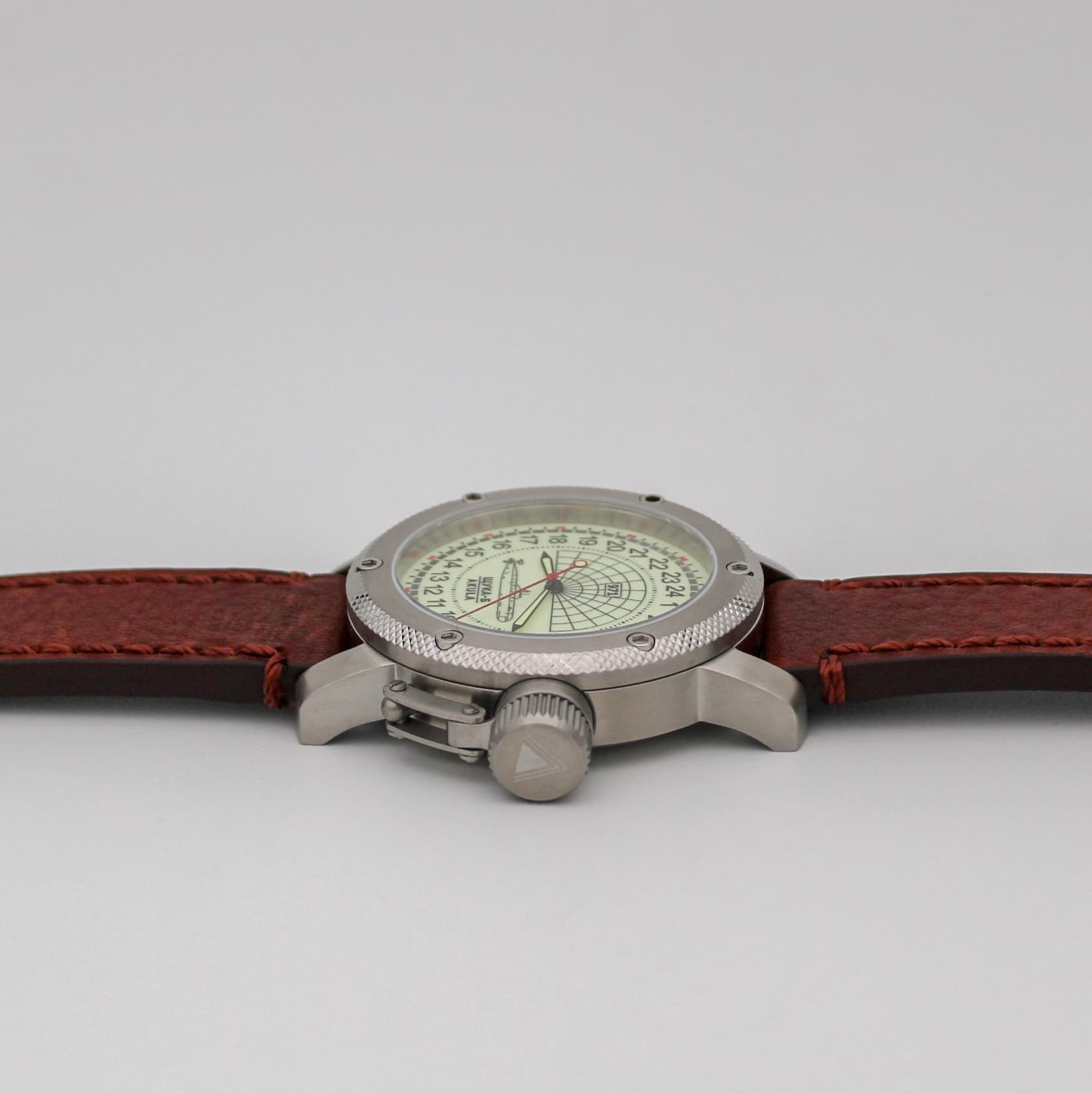 Часы 971 Щука-Б (Акула), механизм Восток 2415.01