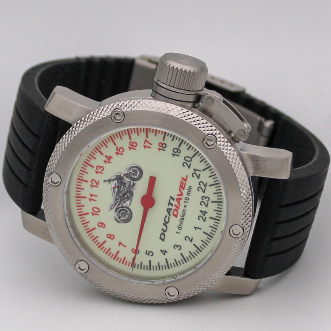 Часы DUCATI DIAVEL (мотоцикл) механизм Восток 2431.01