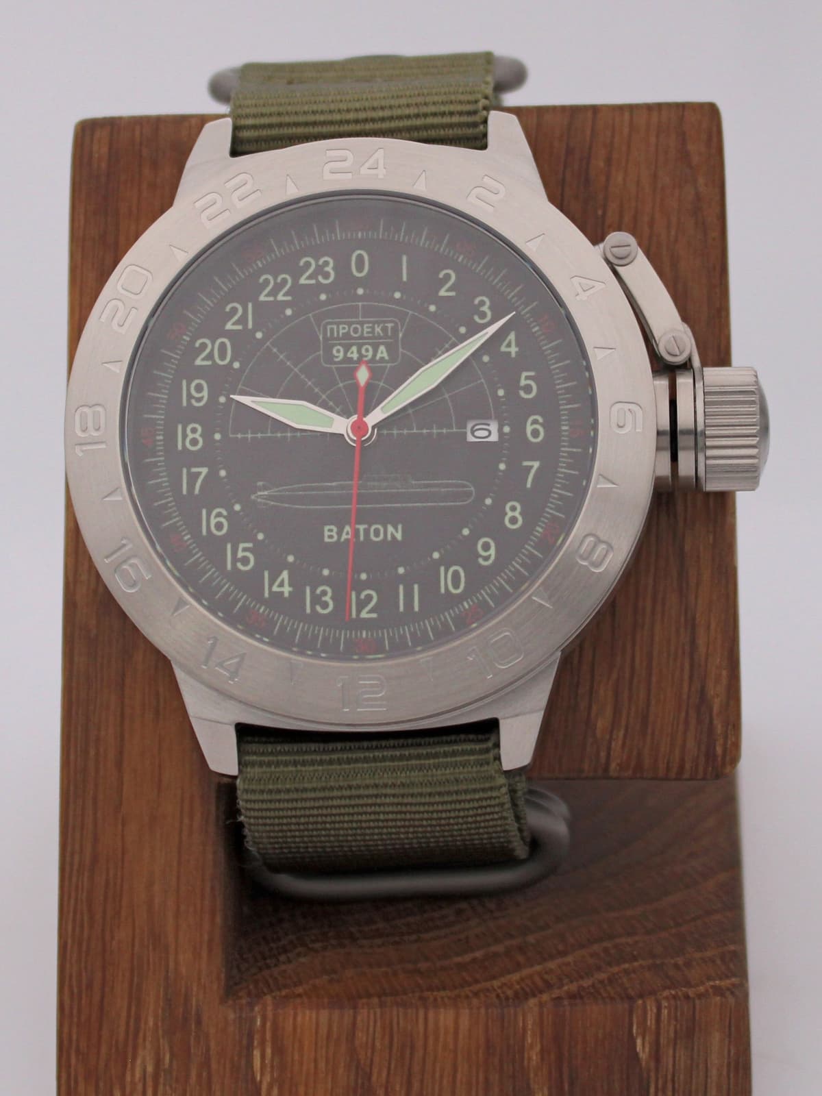 Часы 949А / Baton кварцевые (Ronda 515.24H) Q52.047.21