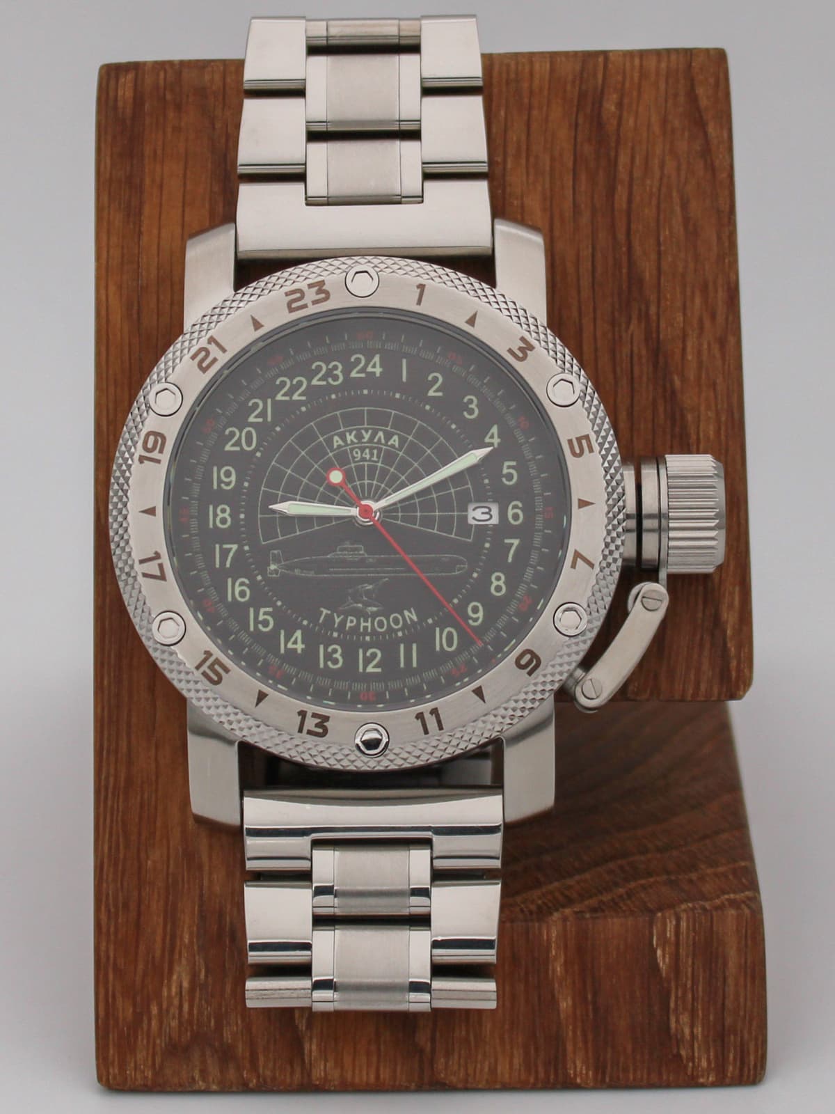 Часы 941 / Акула (Typhoon) кварцевые (Ronda 515.24H) Q47.145.2