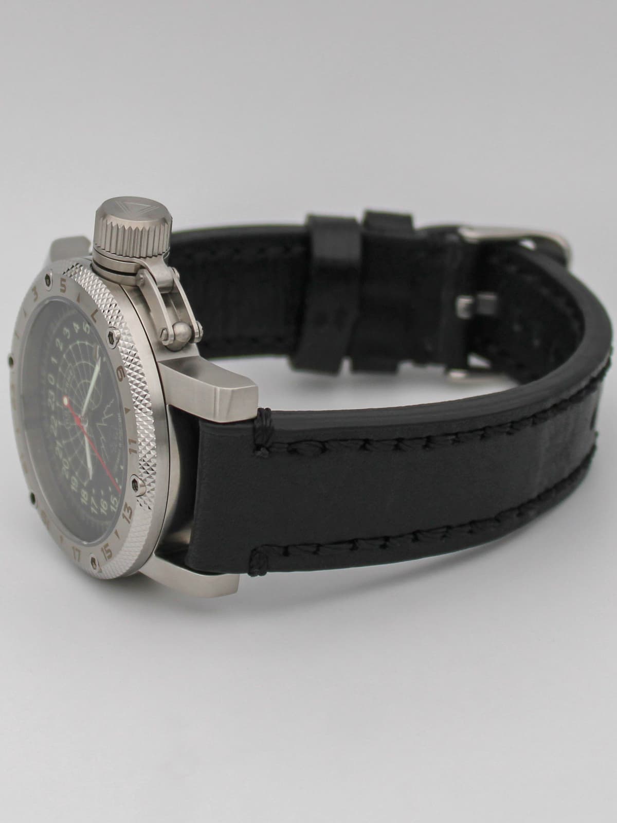 Часы Полярные кварцевые (Ronda 515.24H) Q47.133.01