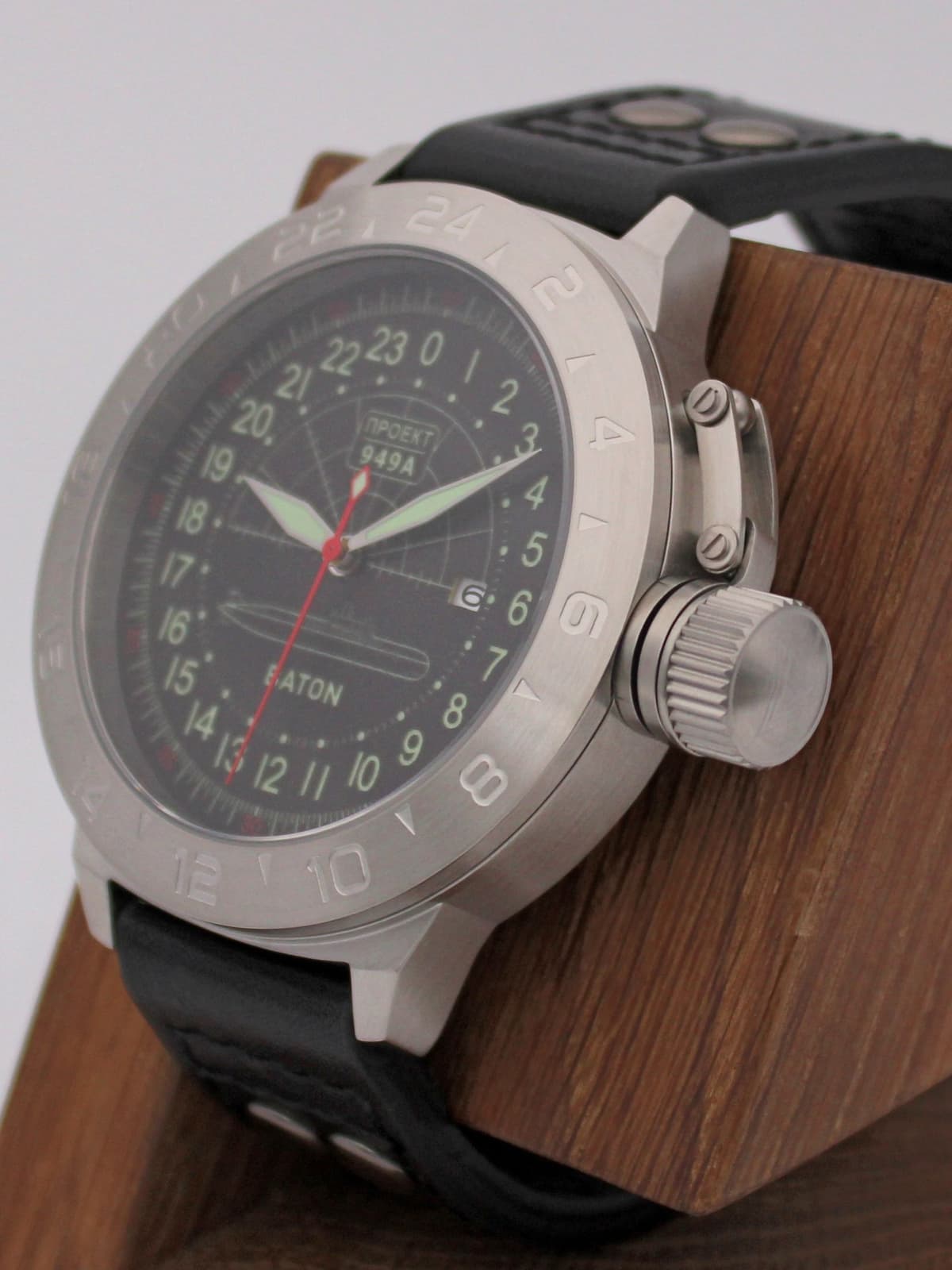 Часы 949А / Baton кварцевые (Ronda 515.24H) Q52.047.01