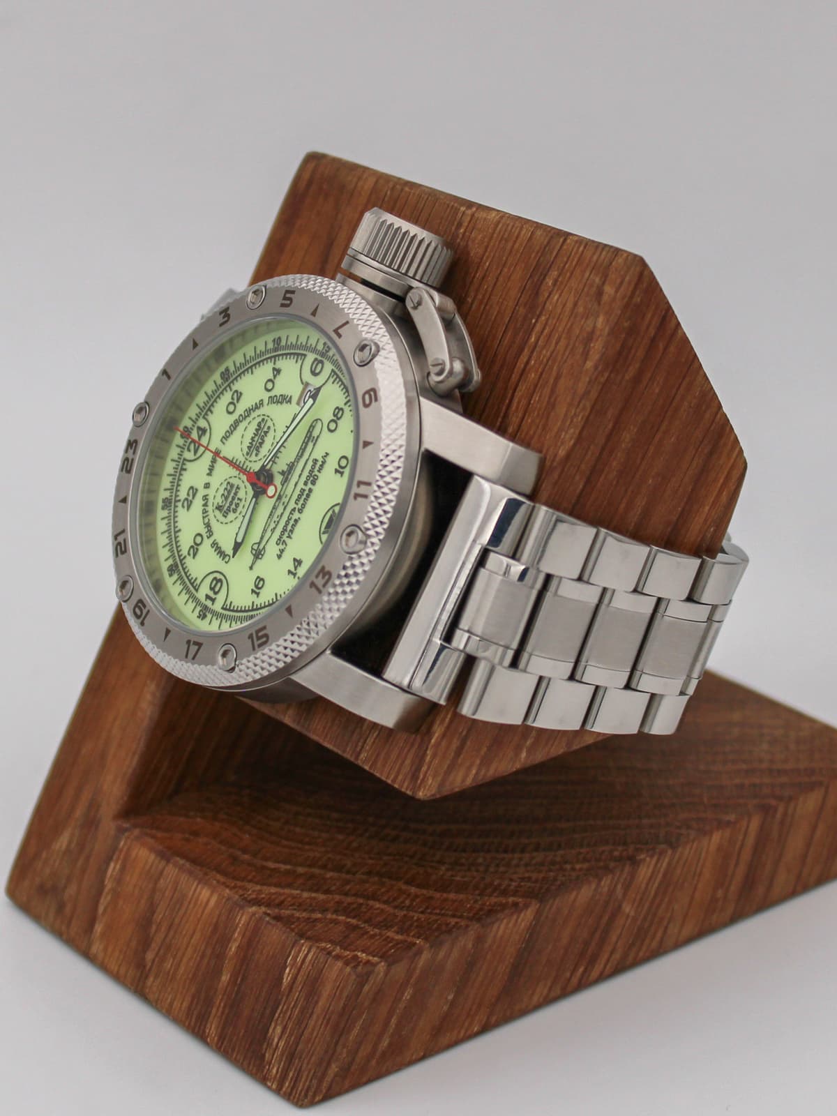 Часы К-222 / Анчар (Papa) кварцевые (Ronda 515.24H) Q47.035.2